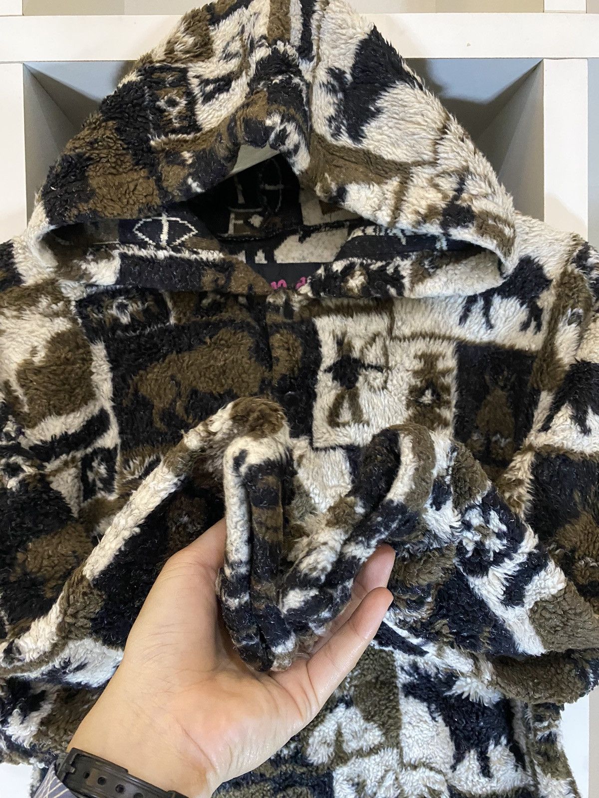Japanese Brand × Vintage Printed Fleece Hoodie by Flapaoodles Outerwear Size US S / EU 44-46 / 1 - 7 Thumbnail