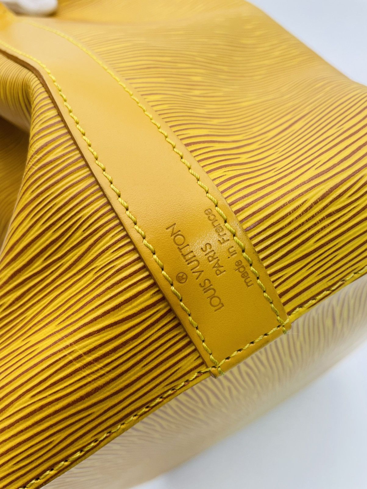 Louis Vuitton Epi Noe Yellow Leather Shoulder Bag M44109 Size ONE SIZE - 15 Thumbnail