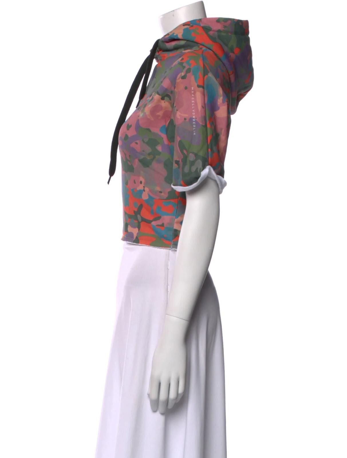 Other Marcell Von Berlin Floral Print Hooded Crop Top Size: XS Size XS / US 0-2 / IT 36-38 - 2 Thumbnail