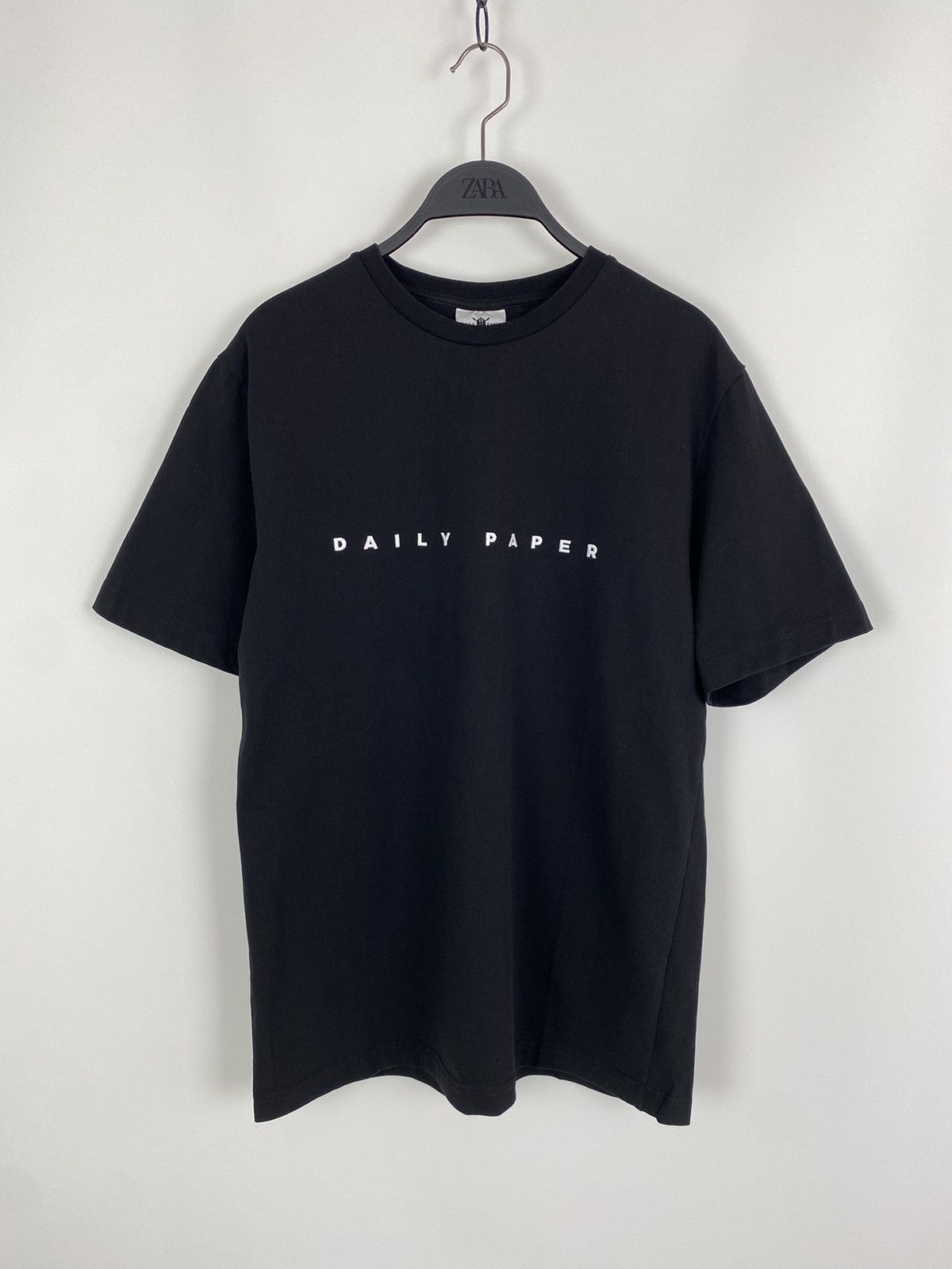 Daily Paper Daily Paper Alias Crewneck Spell Out Tee Size US S / EU 44-46 / 1 - 1 Thumbnail