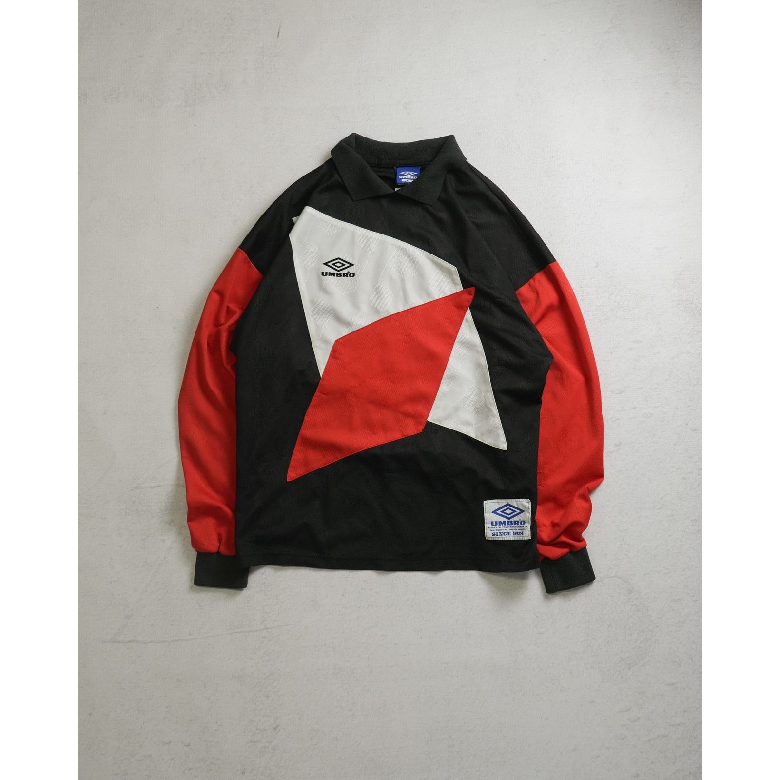 Umbro Vintage 90s Umbro Red Regular Jersey - Men's Large Size US L / EU 52-54 / 3 - 1 Thumbnail