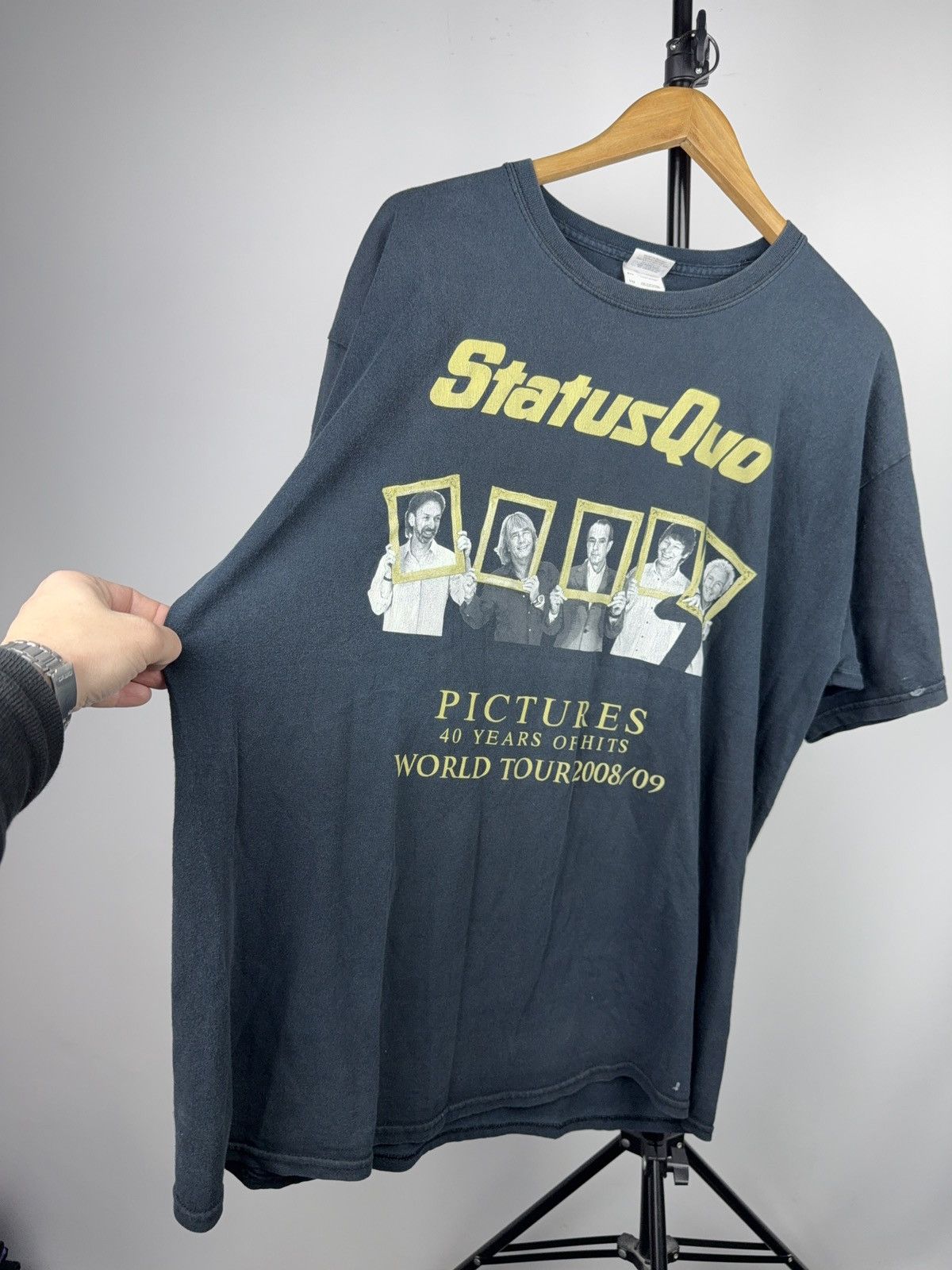 Band Tees Vintage Status Quo Pictures World Tour 2008/09 Band T-Shirt Size US XL / EU 56 / 4 - 2 Thumbnail