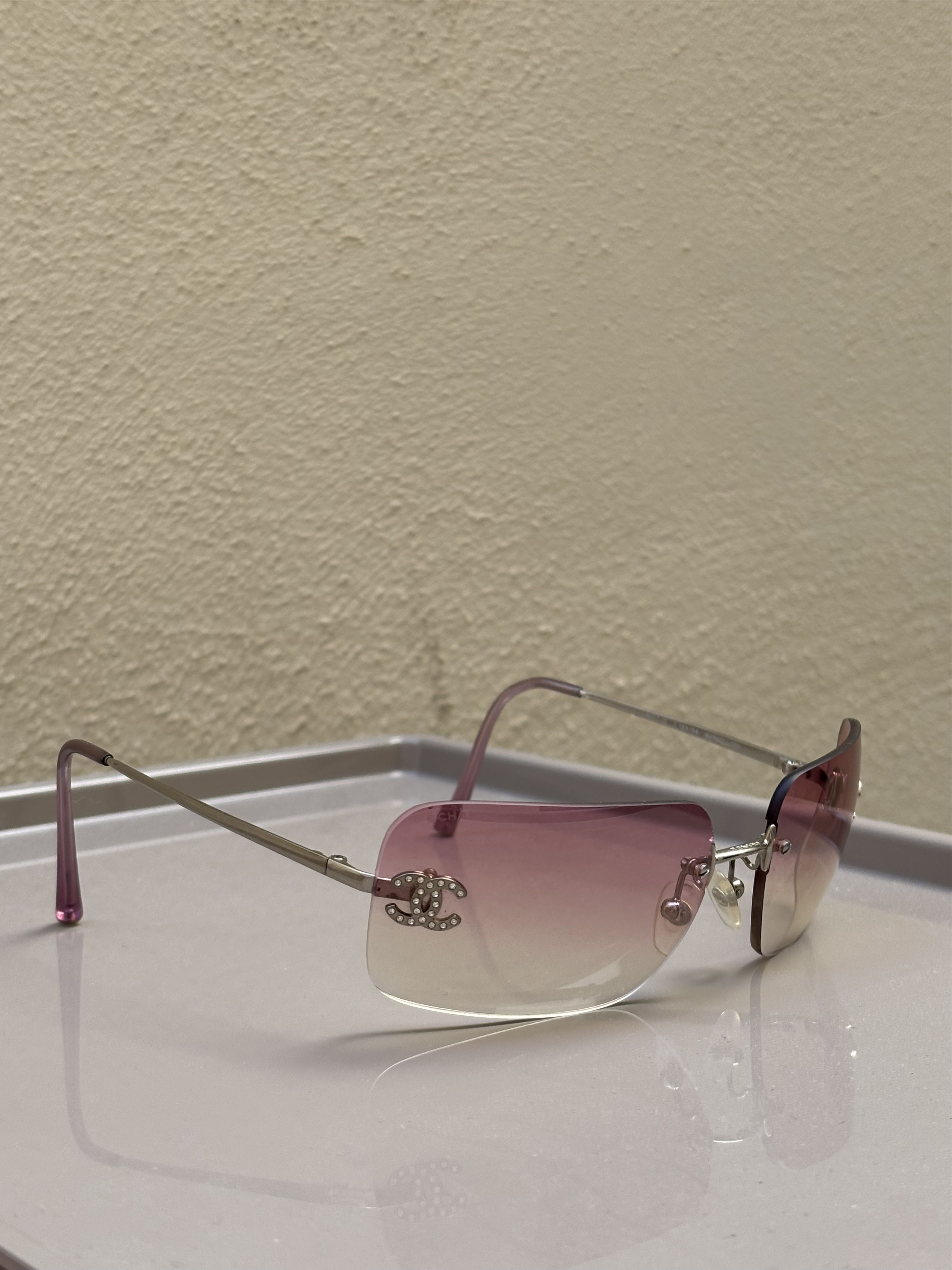Chanel Chanel Sunglasses 4017 D CC Rhinestone Logo Rimless Size ONE SIZE - 3 Thumbnail