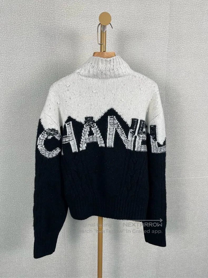 Chanel Chanel Logo Long Sleeve Turtleneck Sweater. Size US S / EU 44-46 / 1 - 2 Thumbnail