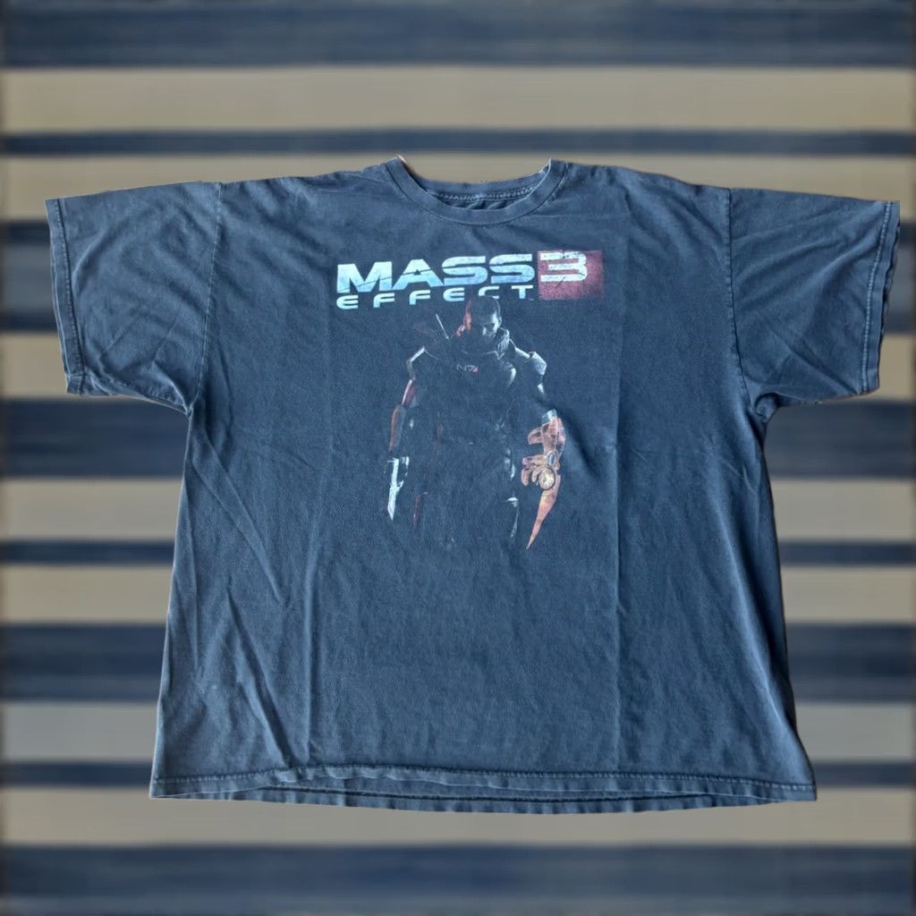 Vintage Y2K Mass Effect 3 Video Game Promo T-Shirt XL Graphic Size US XL / EU 56 / 4 - 1 Thumbnail