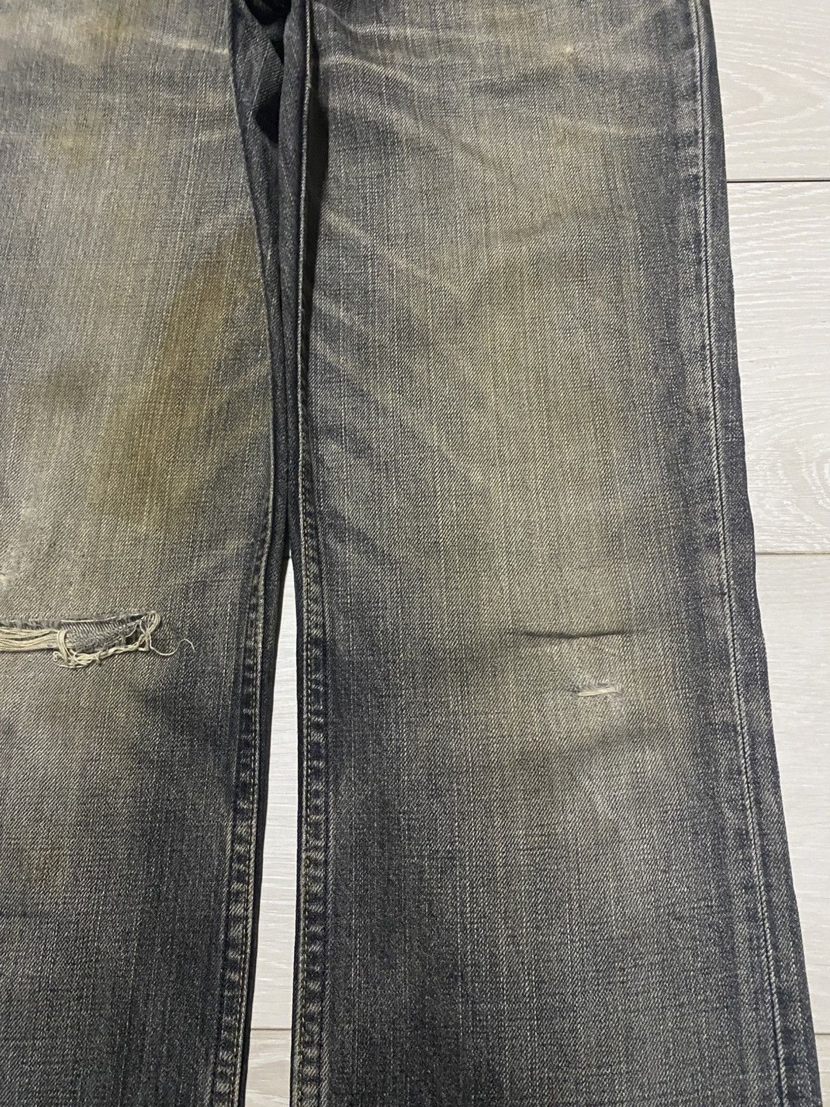 Levi's Vtg Levis 507 Y2K Sanforized Black Distressed Flare Jeans Size US 30 / EU 46 - 8 Thumbnail