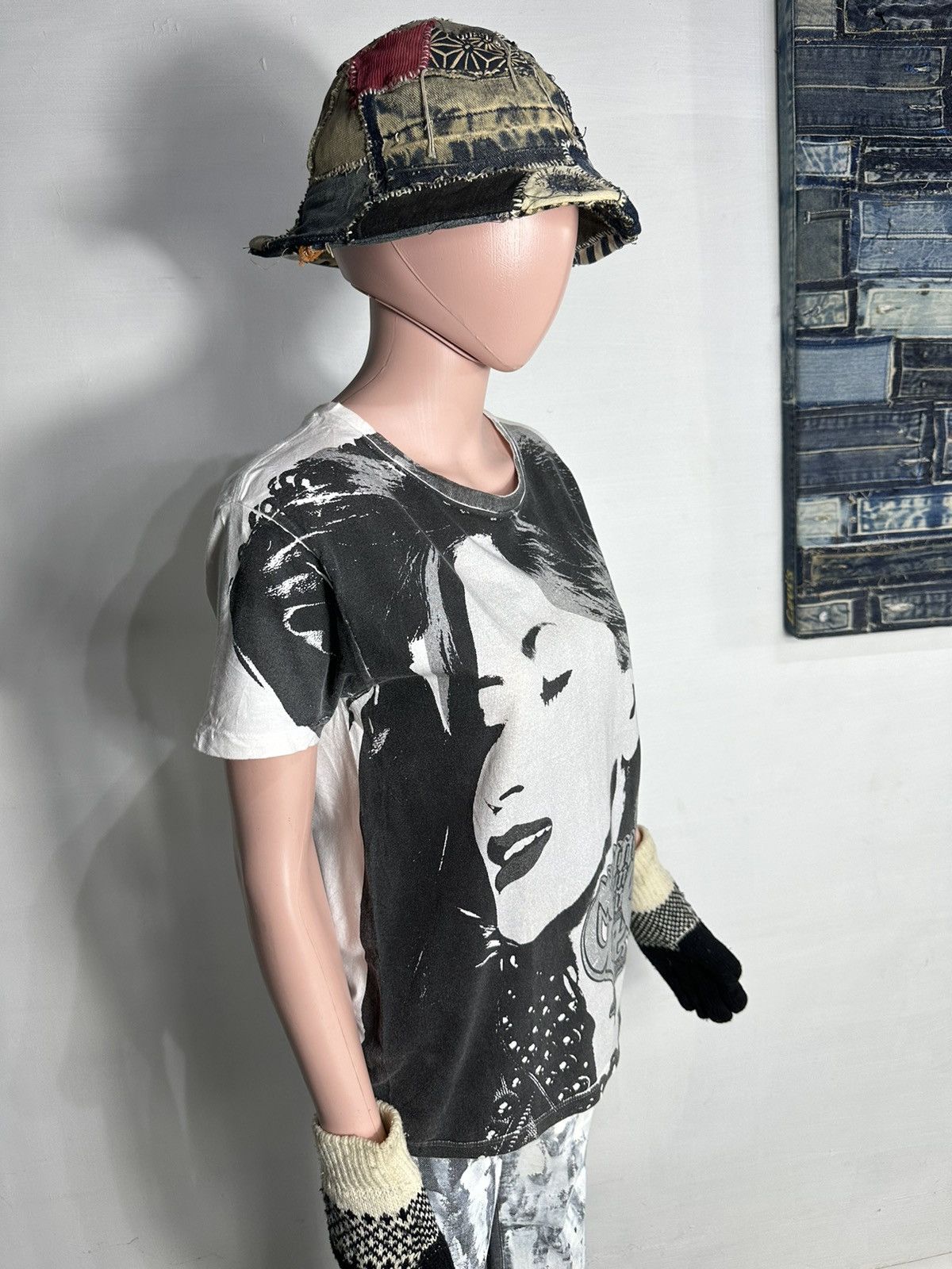 Band Tees Ayumi Hamasaki Japanese Singer Face Art Tshirt Size M / US 6-8 / IT 42-44 - 2 Thumbnail