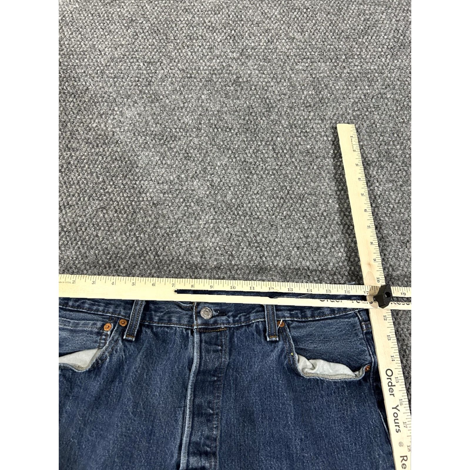 Levi's VINTAGE Levis 501 Jeans Mens 36x34 Blue Straight Leg Button Fly Denim Paint Splatter Size US 36 / EU 52 - 6 Thumbnail