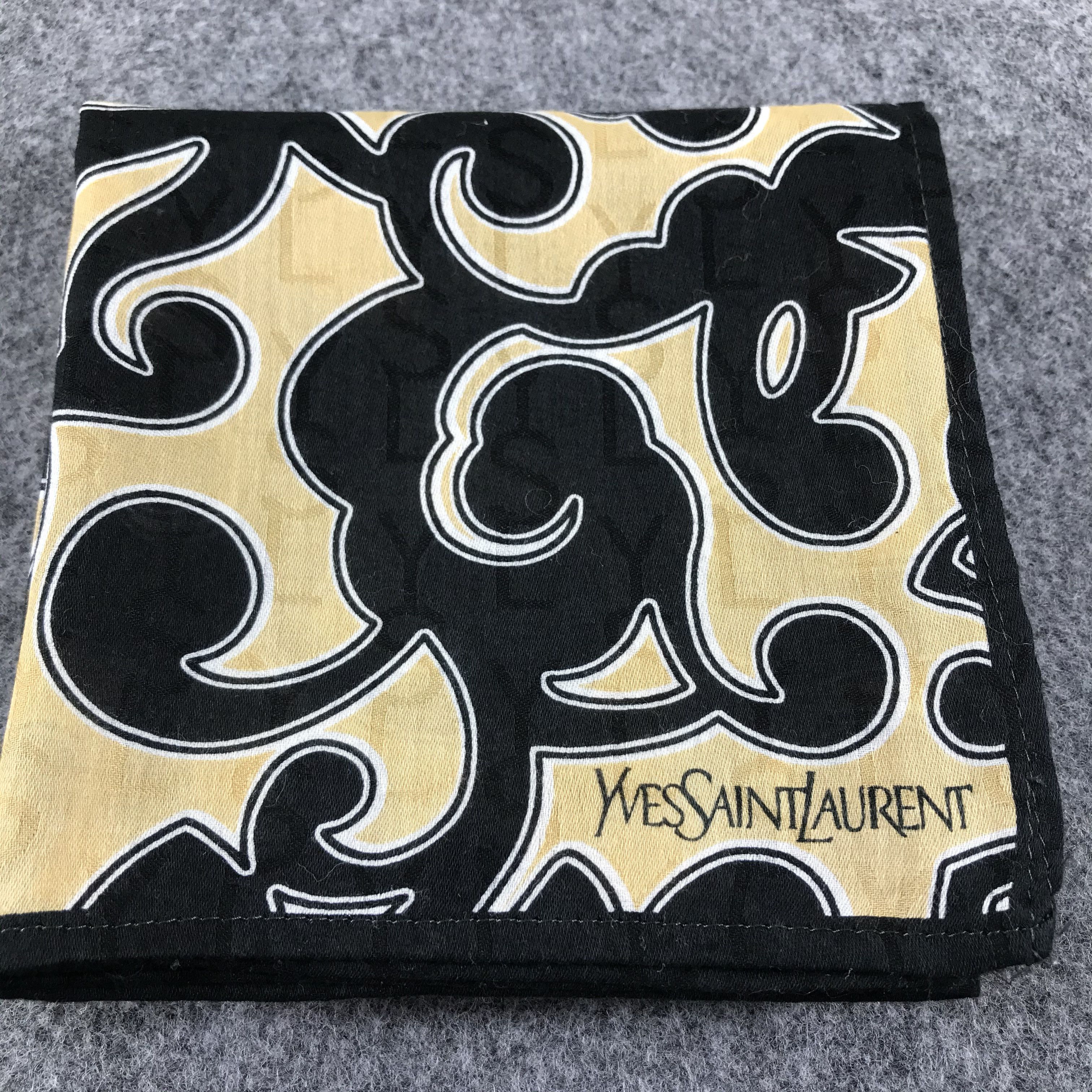 Yves Saint Laurent YSL Baroque Handkerchief Neckerchief Bandana H357 Size ONE SIZE - 6 Thumbnail