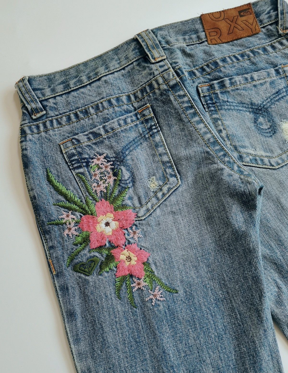 Vintage Roxy Cloudbreak Bootcut Embroidery Flowers Jeans Size 30" / US 8 / IT 44 - 3 Thumbnail