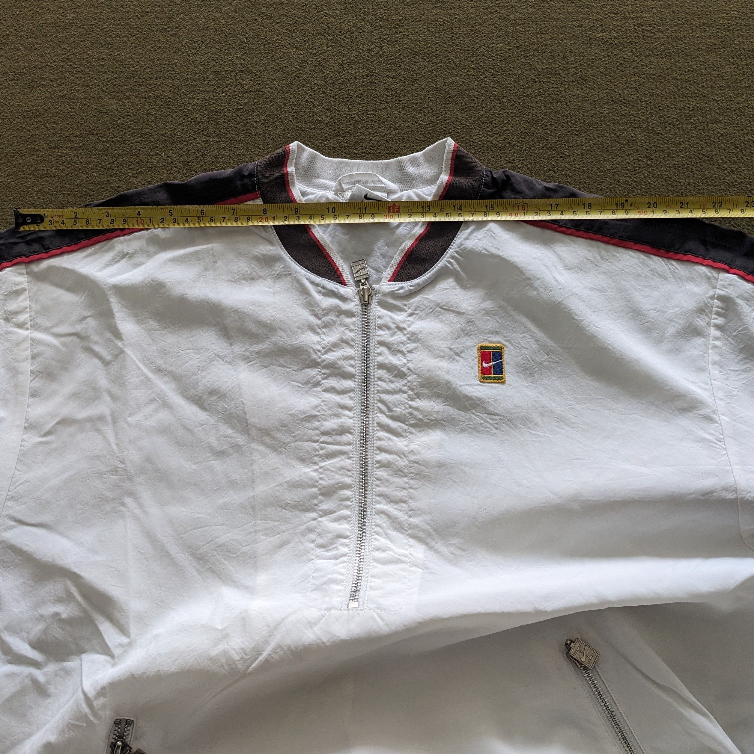 Nike Vintage NIKE Sportswear Brand Windbreaker Jacket Size US L / EU 52-54 / 3 - 4 Thumbnail