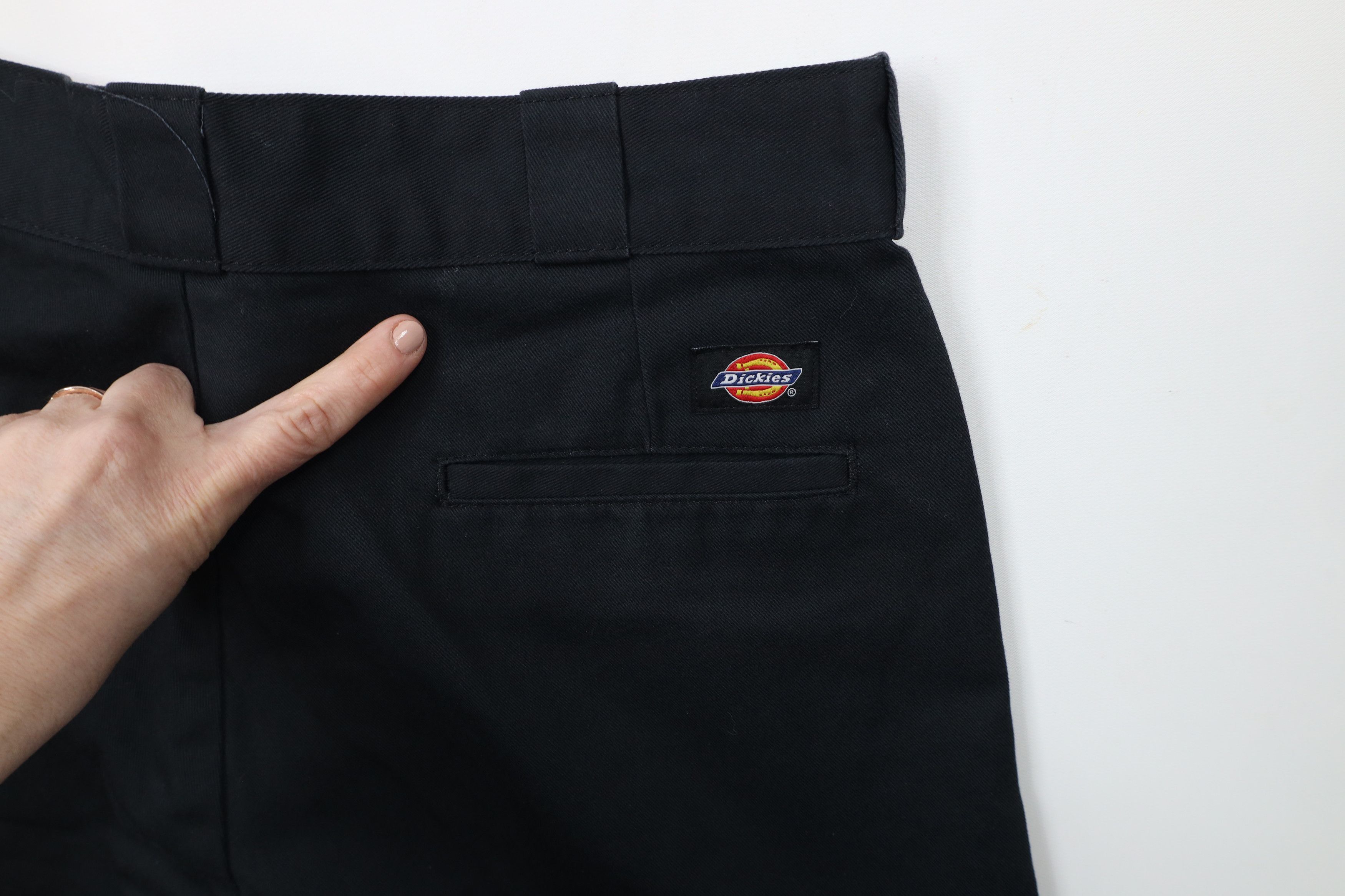 Dickies × Vintage Vintage Y2K Dickies Spell Out Loose Fit Cargo Shorts Black Size US 34 / EU 50 - 14 Thumbnail