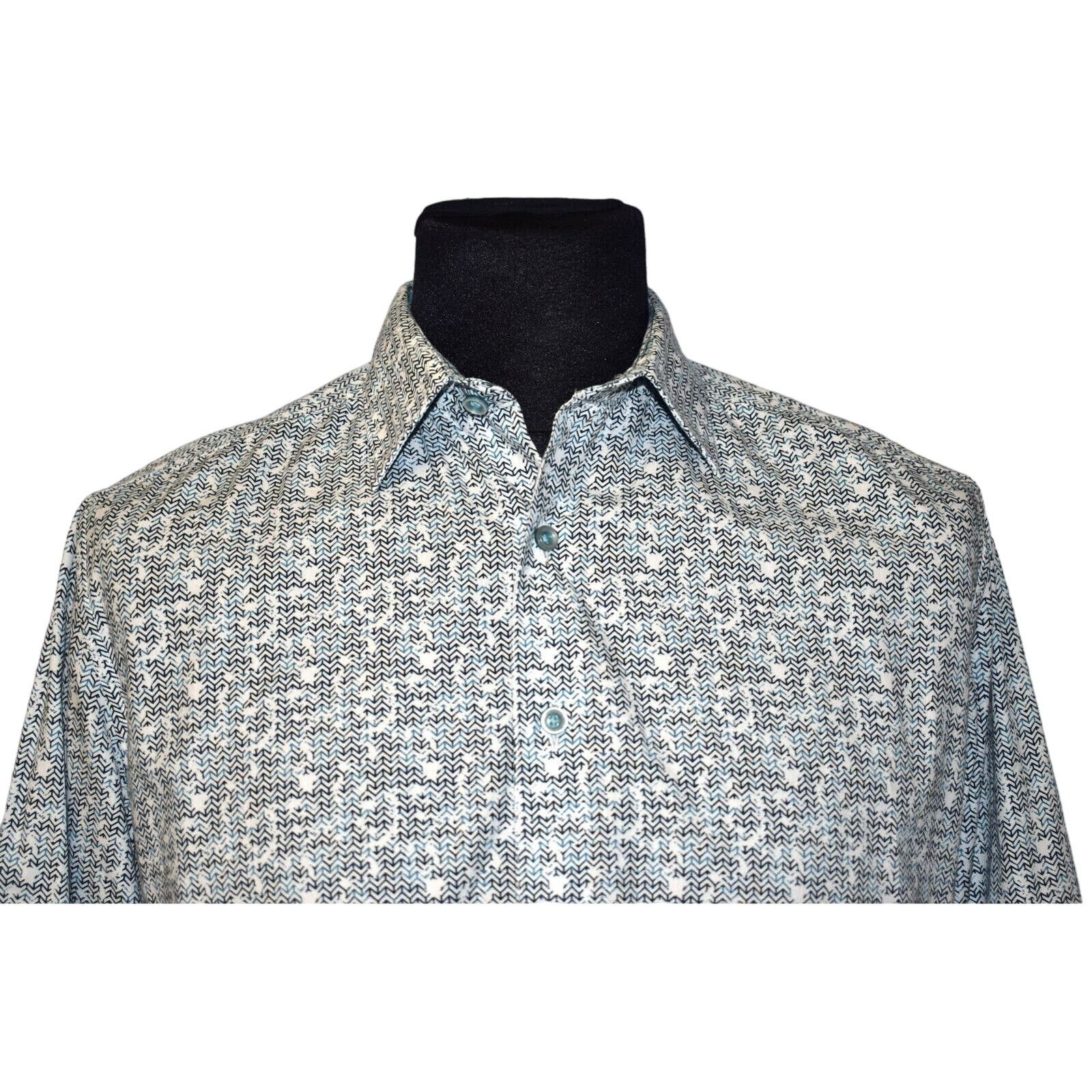 Robert Graham ROBERT GRAHAM White Zig Zag Print Classic Fit Shirt Size M Size US M / EU 48-50 / 2 - 3 Thumbnail