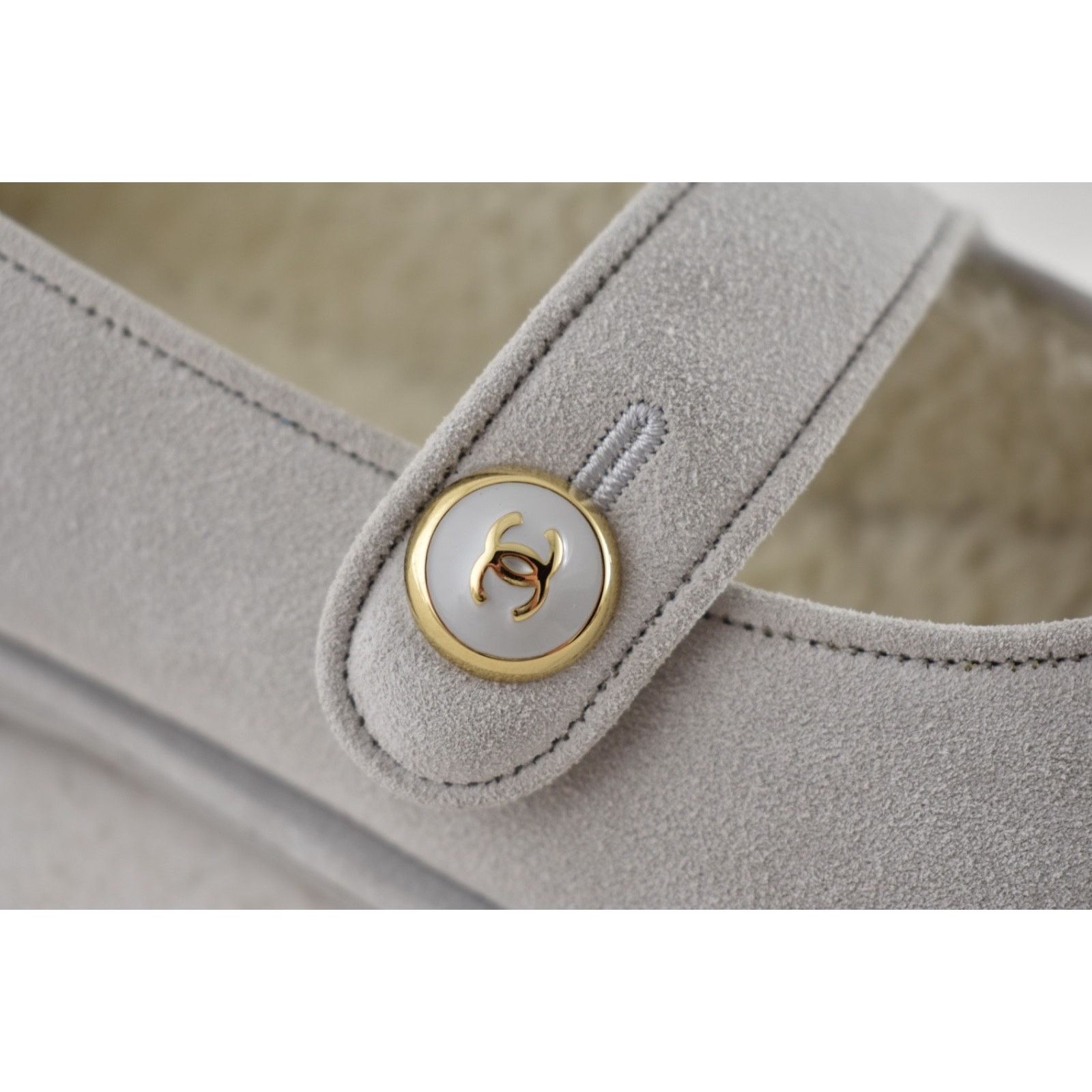 Chanel Chanel Shearling Mary Jane Moccasin Ballet Loafer Flat 38 Size US 8 / IT 38 - 7 Thumbnail