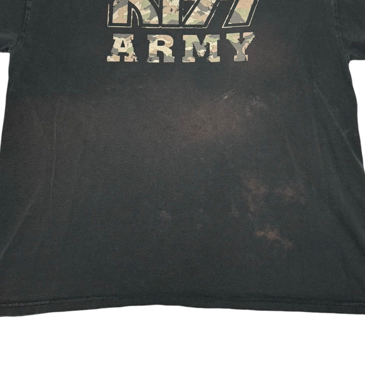 Band Tees × KISS KISS Army Spell Out Camouflage Distressed Shirt Adult Large Size US L / EU 52-54 / 3 - 2 Thumbnail