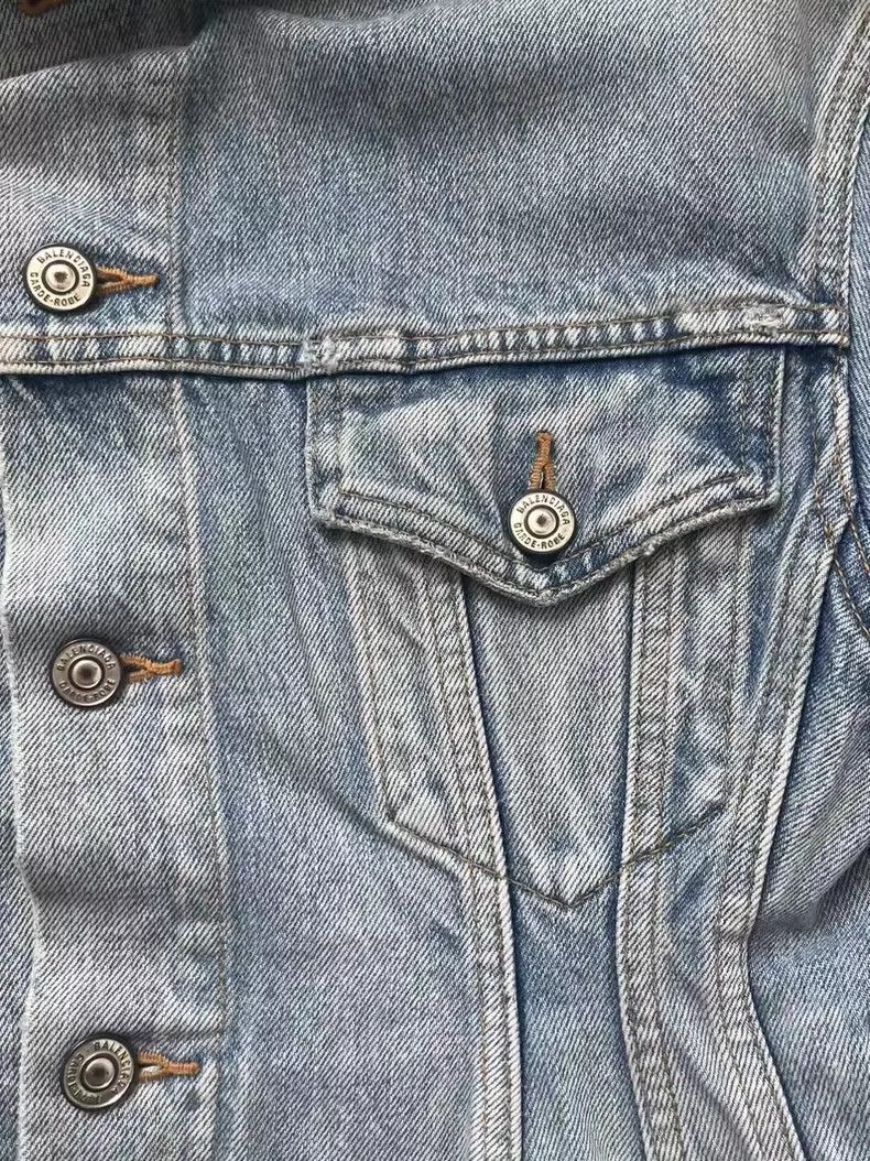 Balenciaga Balenciaga size 32 Solid button pocket denim jacket with lo Size S / US 4 / IT 40 - 3 Thumbnail