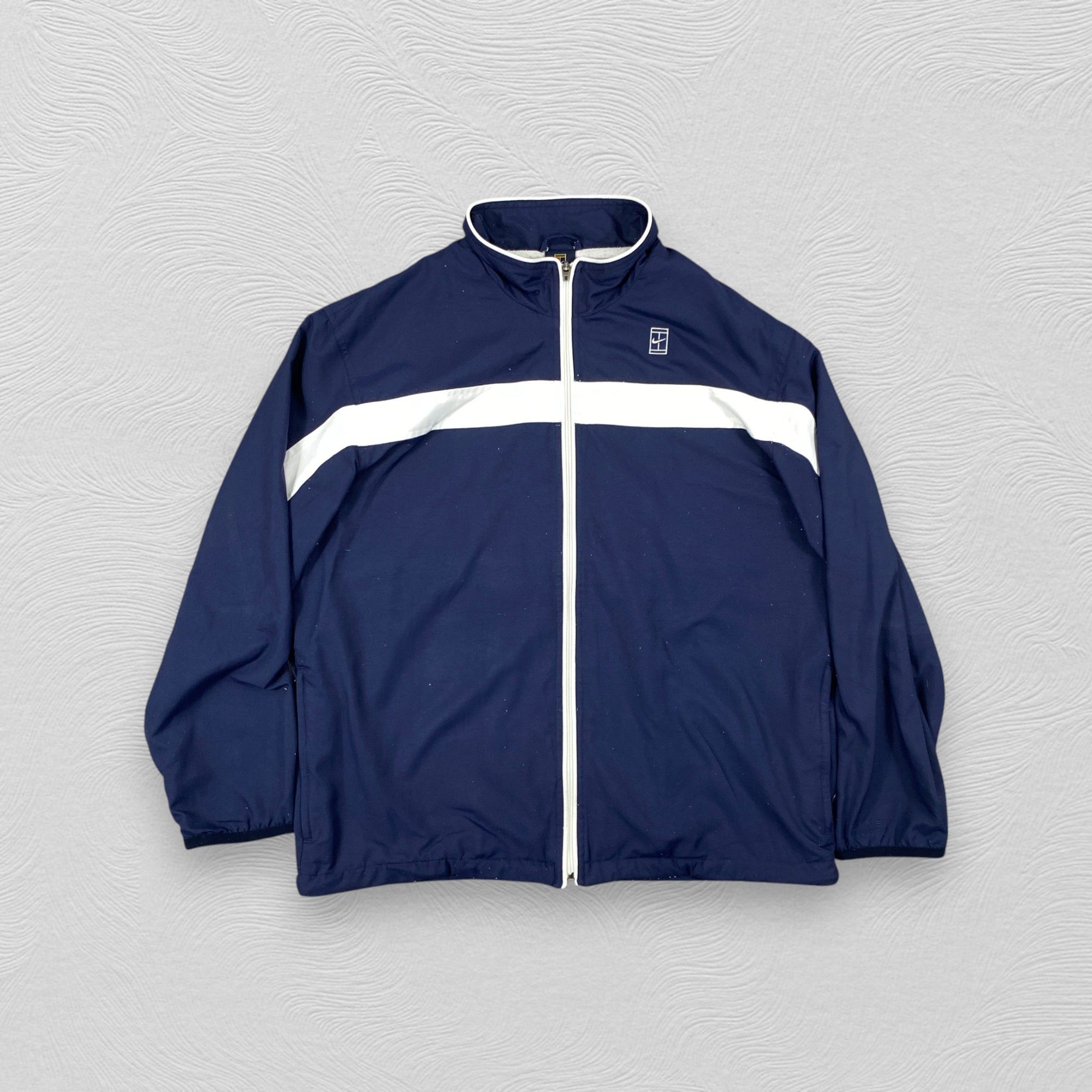 Vintage Vintage Nike Court Small Logo Jacket-J160 Size US M / EU 48-50 / 2 - 1 Thumbnail