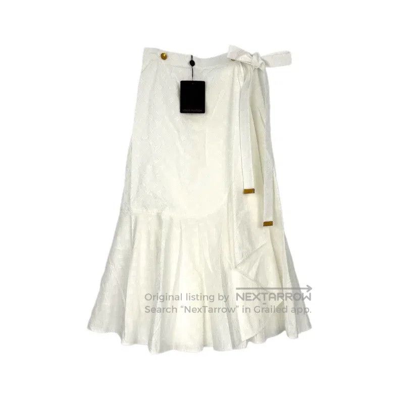 Louis Vuitton Louis Vuitton White dark print full logo skirt Size 33" - 1 Thumbnail