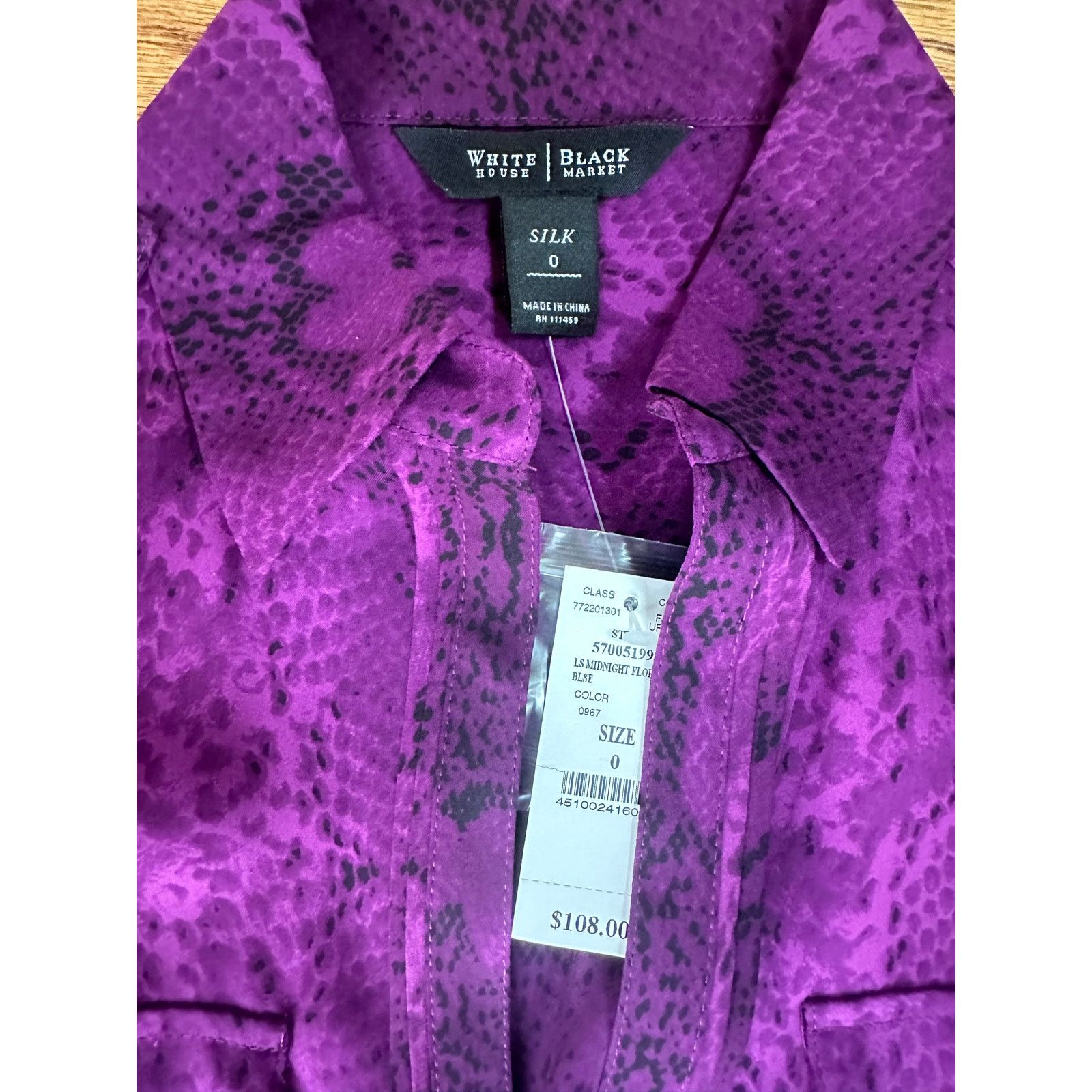 White House Black Market White house black market silk midnight blouse NWT women's XS Size XS / US 0-2 / IT 36-38 - 3 Thumbnail