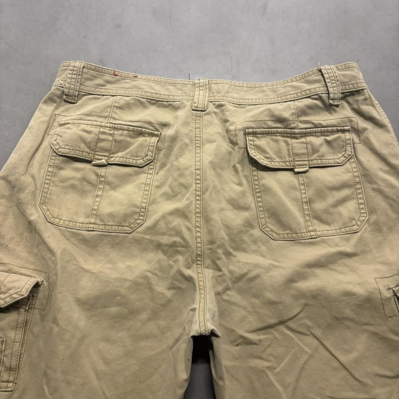 Vintage Crazy Vintage Y2K/2000s Baggy Khaki Cargo pants with minor staining! Size US 36 / EU 52 - 5 Thumbnail