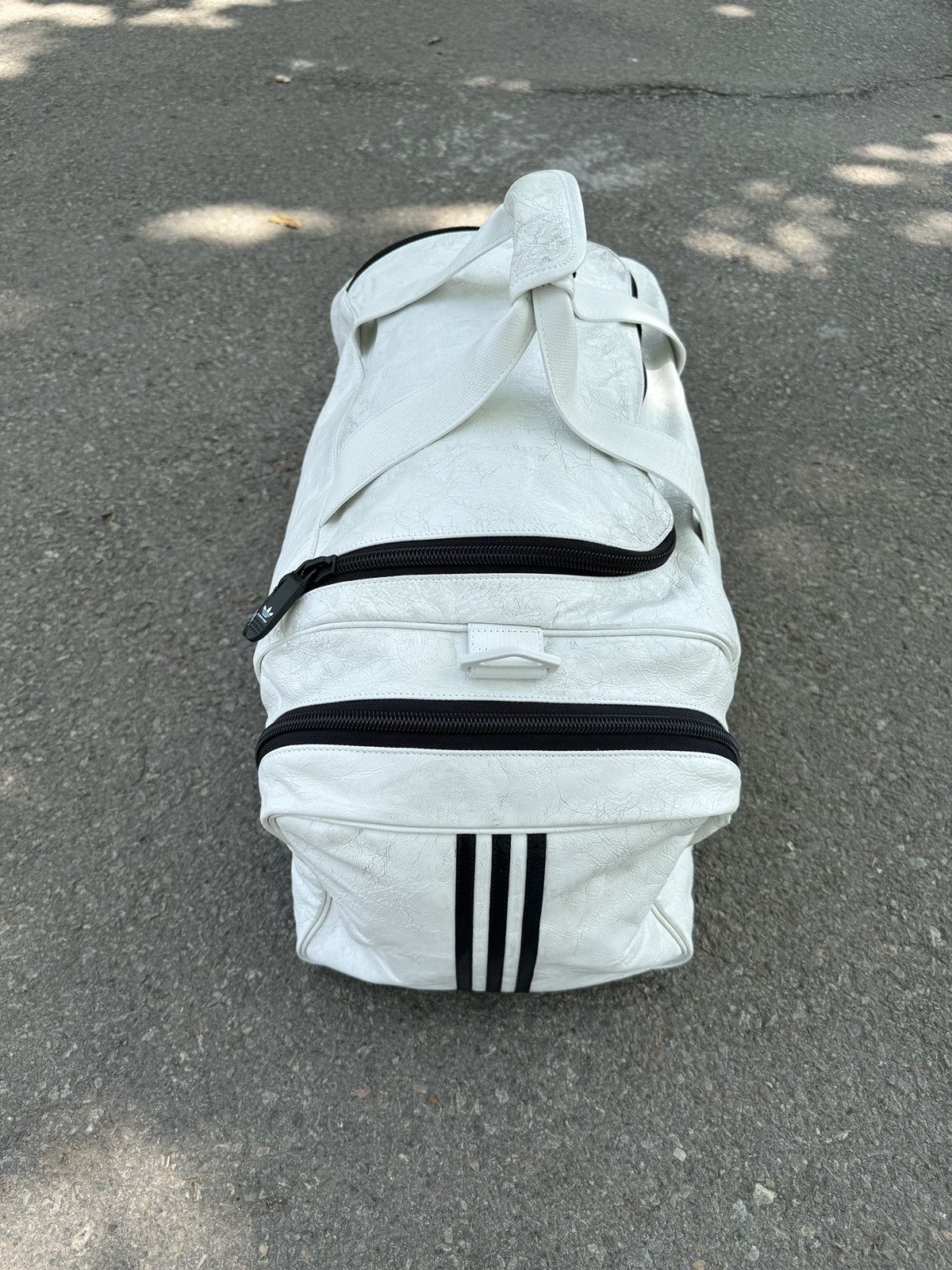Balenciaga Balenciaga x Adidas Full Leather Duffle Bag Size ONE SIZE - 8 Thumbnail