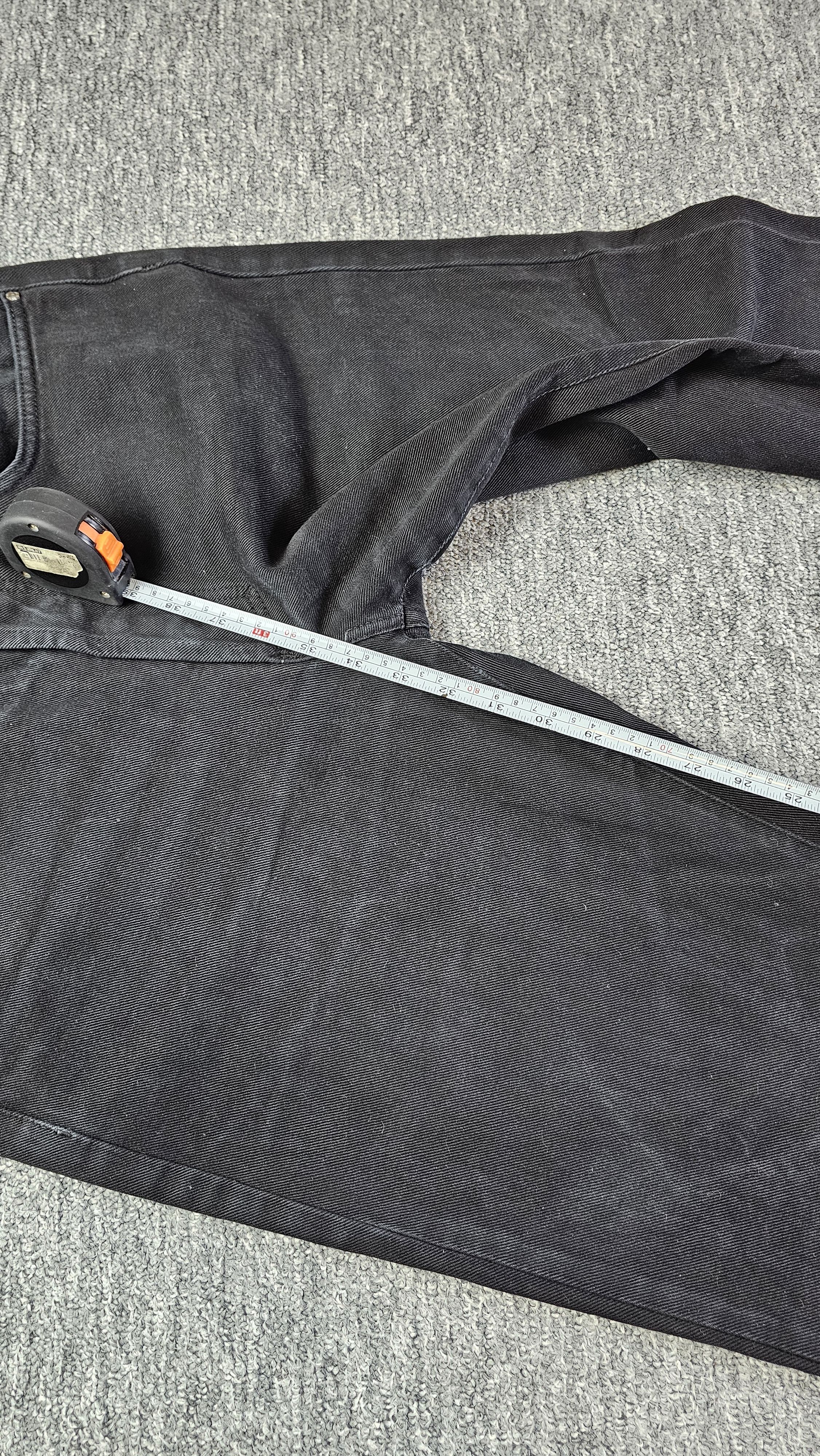 Versace Jeans Couture Versace Jeans Couture 90s Black Straight Denim Medusa 35 Size US 35 - 18 Thumbnail