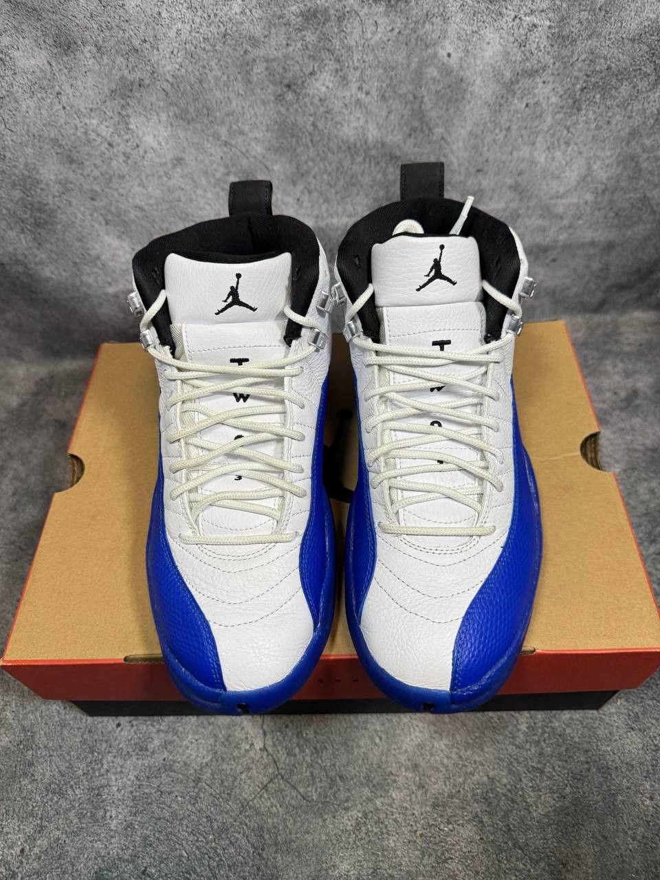 Jordan Brand Size 8.5 | Jordan 12 Blueberry With Box | Pre-Owned Size US 8.5 / EU 41-42 - 5 Thumbnail