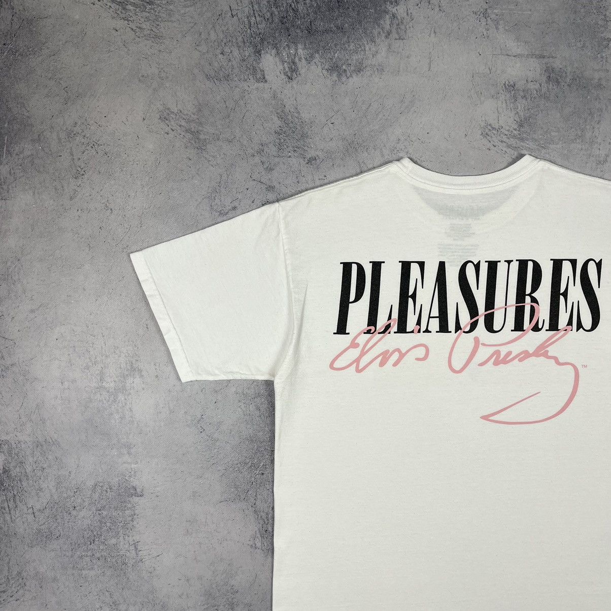Pleasures Pleasures Elvis Presley eyes big logo tee Size US M / EU 48-50 / 2 - 17 Thumbnail