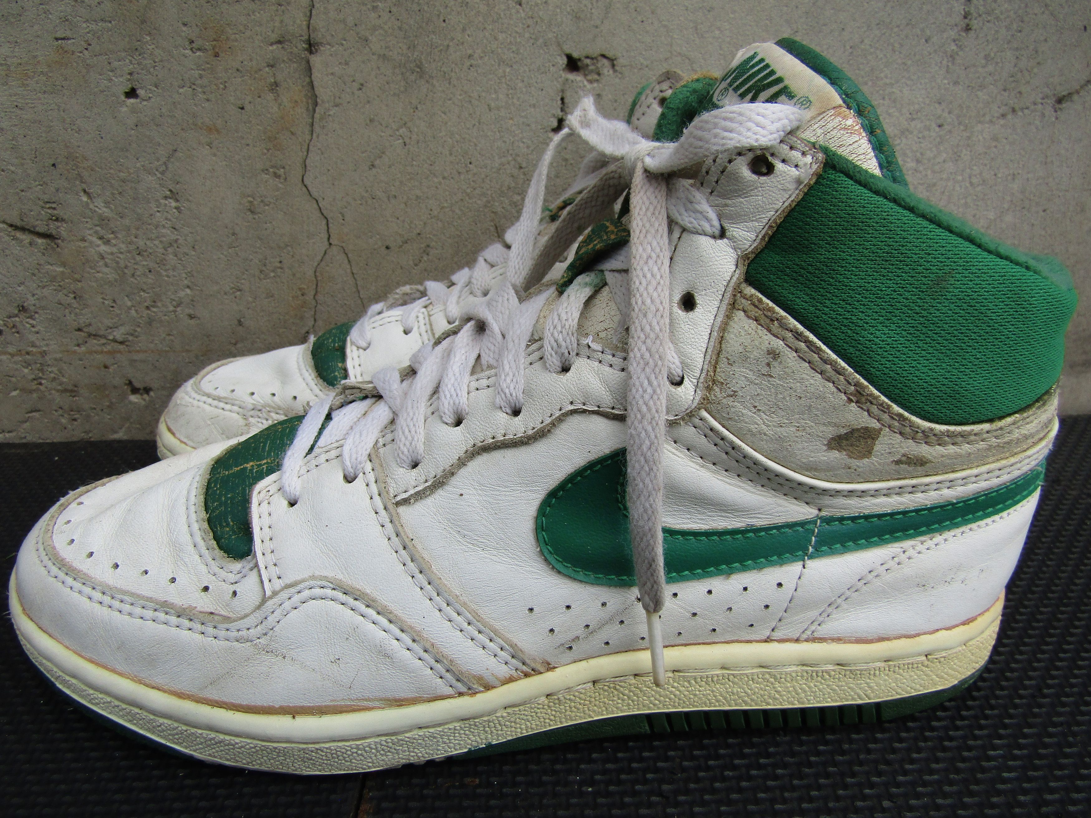Nike NIKE COURT FORCE White x Green Men Made in Korea Size US 9.5 / EU 42-43 - 10 Thumbnail