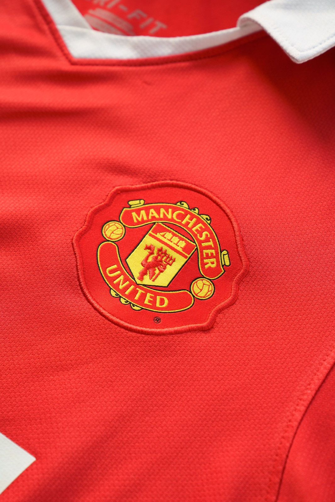 Nike Nike x Manchester United Jersey 2010 - 2011 Size US M / EU 48-50 / 2 - 9 Thumbnail