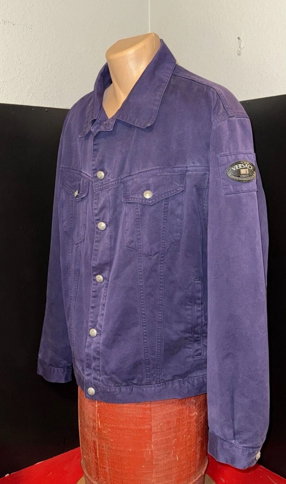 Other Versace V2, Purple Rayon Trucker Jacket, XXL 9/10 Size US XXL / EU 58 / 5 - 5 Thumbnail