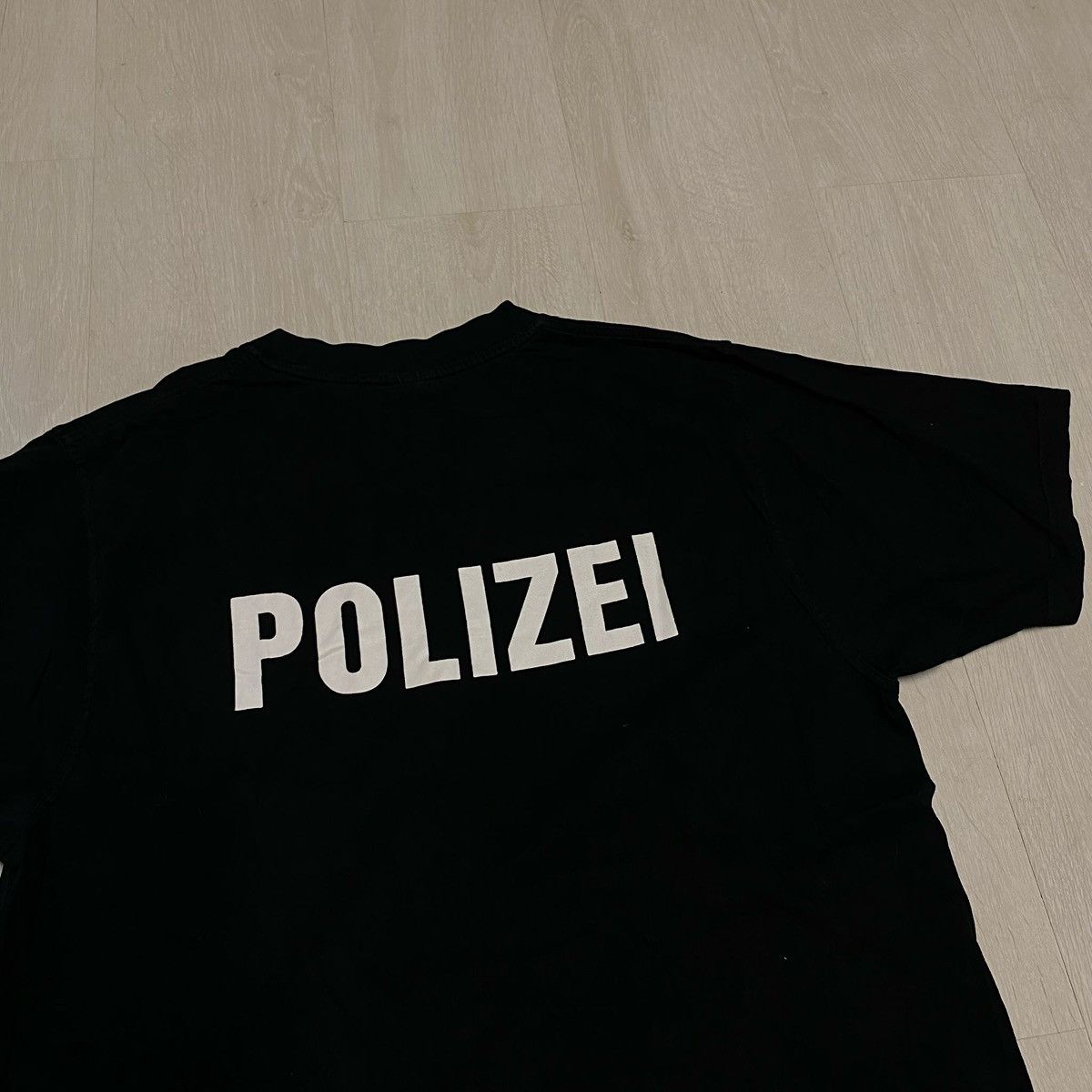 Vintage Vintage 90s „Polizei” tshirt Size US XL / EU 56 / 4 - 4 Thumbnail