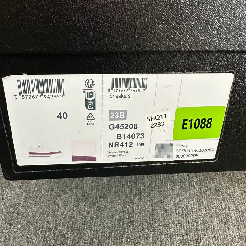 Chanel Chanel Black-and-white panda color matching back-end doubl Size US 7 / EU 40 - 8 Thumbnail