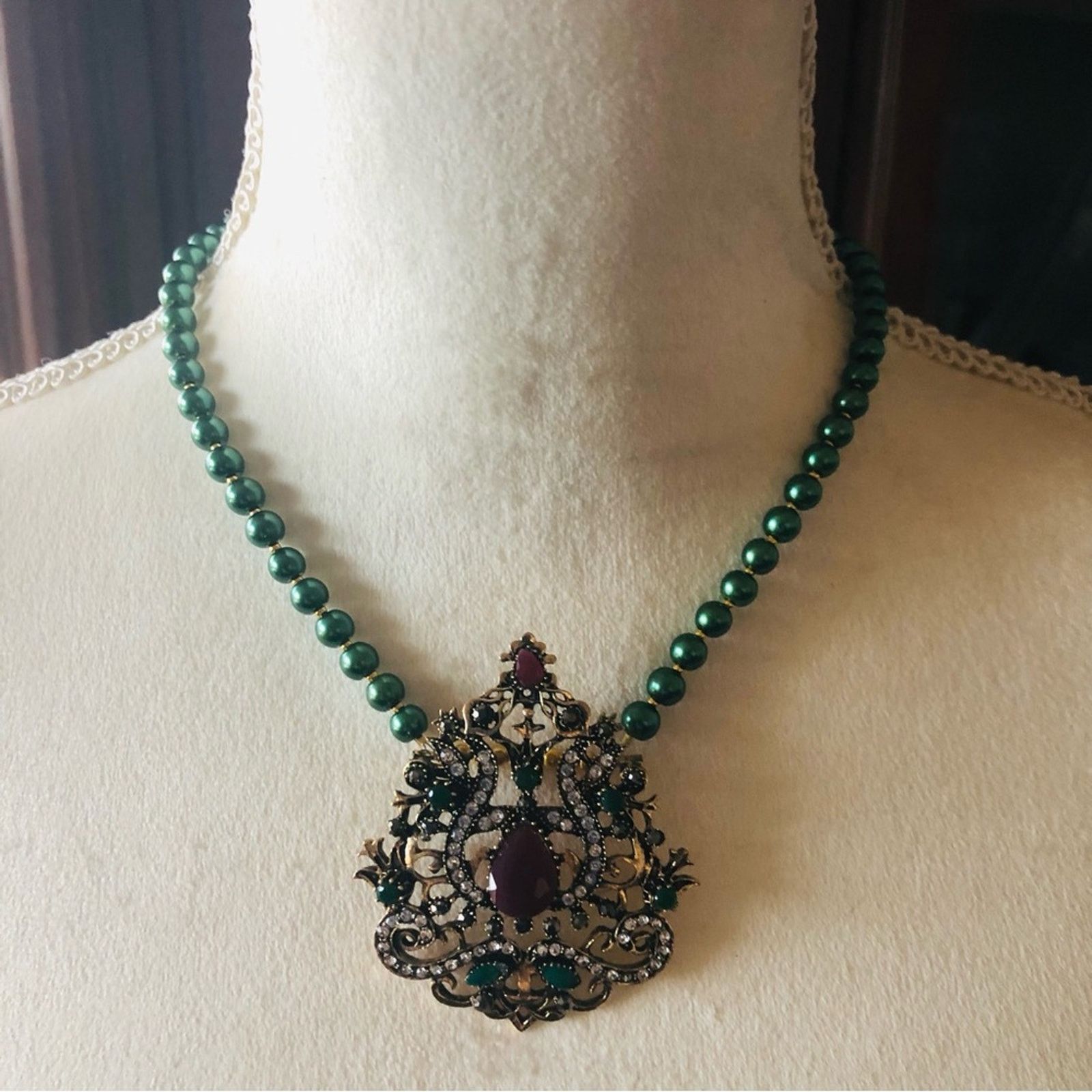 Handmade Handcrafted repurpose regal look stone Pearl necklace Size ONE SIZE - 3 Thumbnail