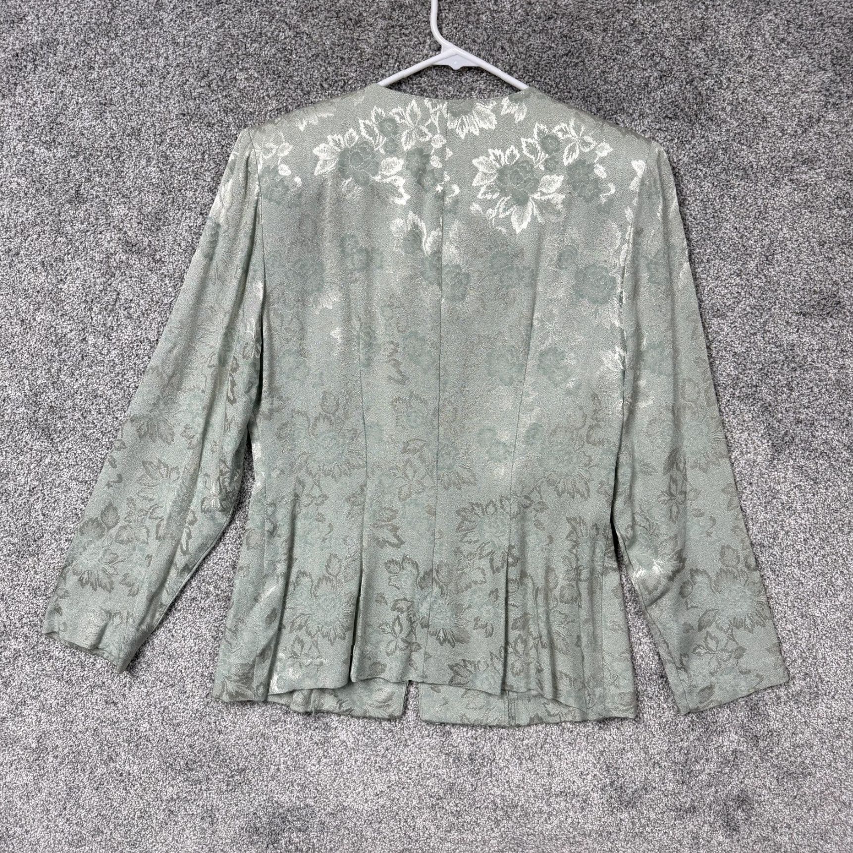 Vintage VINTAGE R&M Richards Skirt Suit 8P Petite Green Floral Jacquard Lace 2-Piece Set Women Party Elegant Size 30" / US 8 / IT 44 - 7 Thumbnail