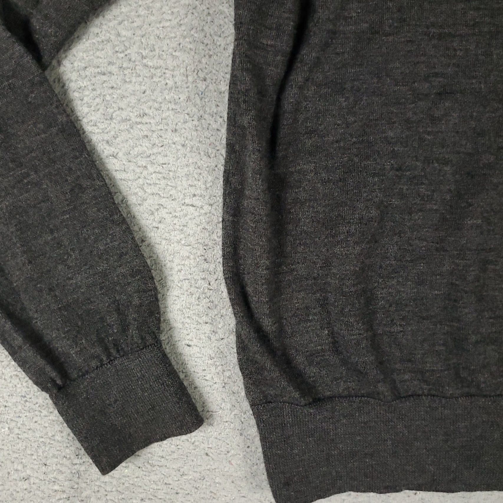 Polo Ralph Lauren Vintage Ralph Lauren Polo Sweater Men 2XL Wool Pullover V Neck Gray Classic Modern Size US XXL / EU 58 / 5 - 4 Thumbnail