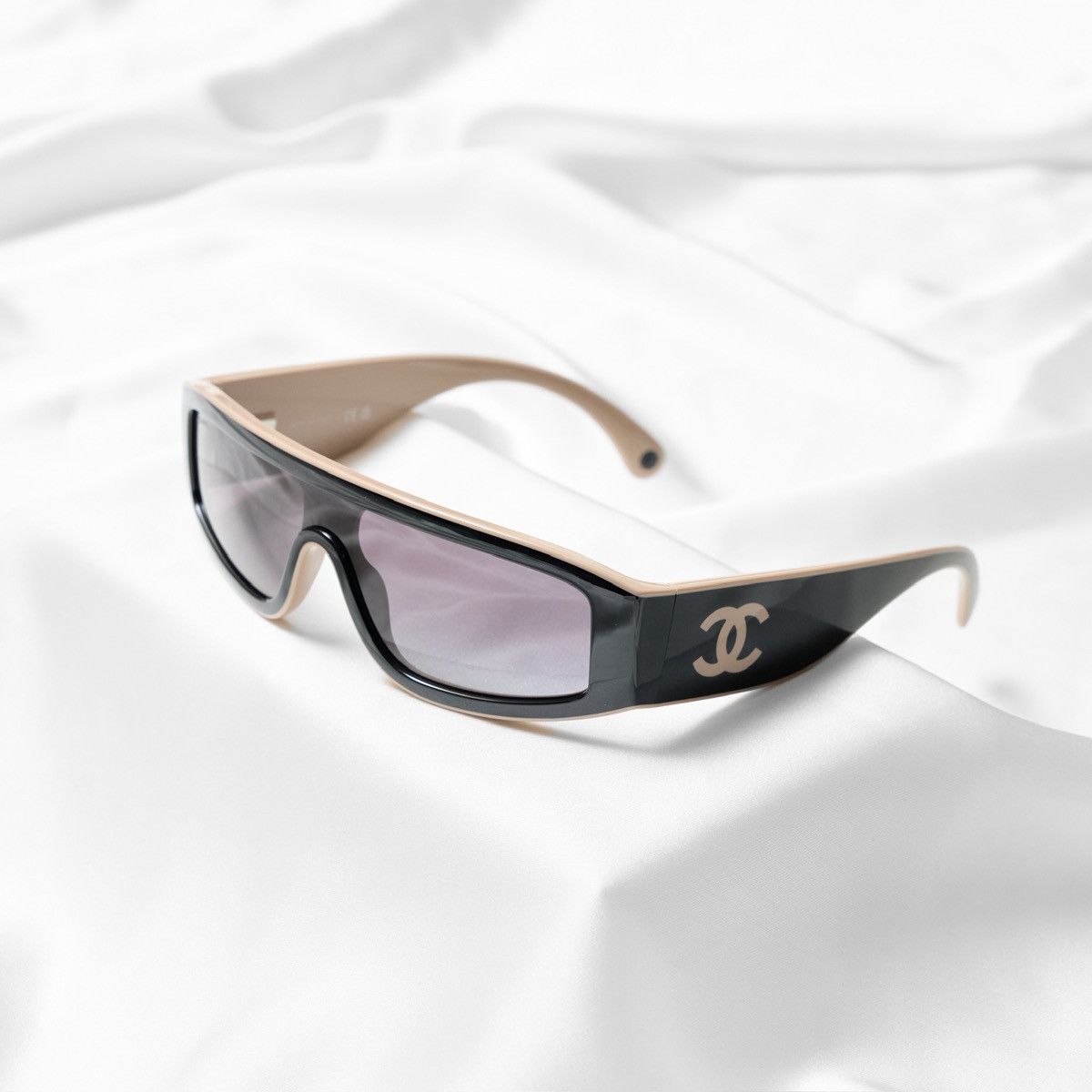 Chanel CHANEL 0CH6057 C534S6 SUNGLASSES Size ONE SIZE - 1 Thumbnail