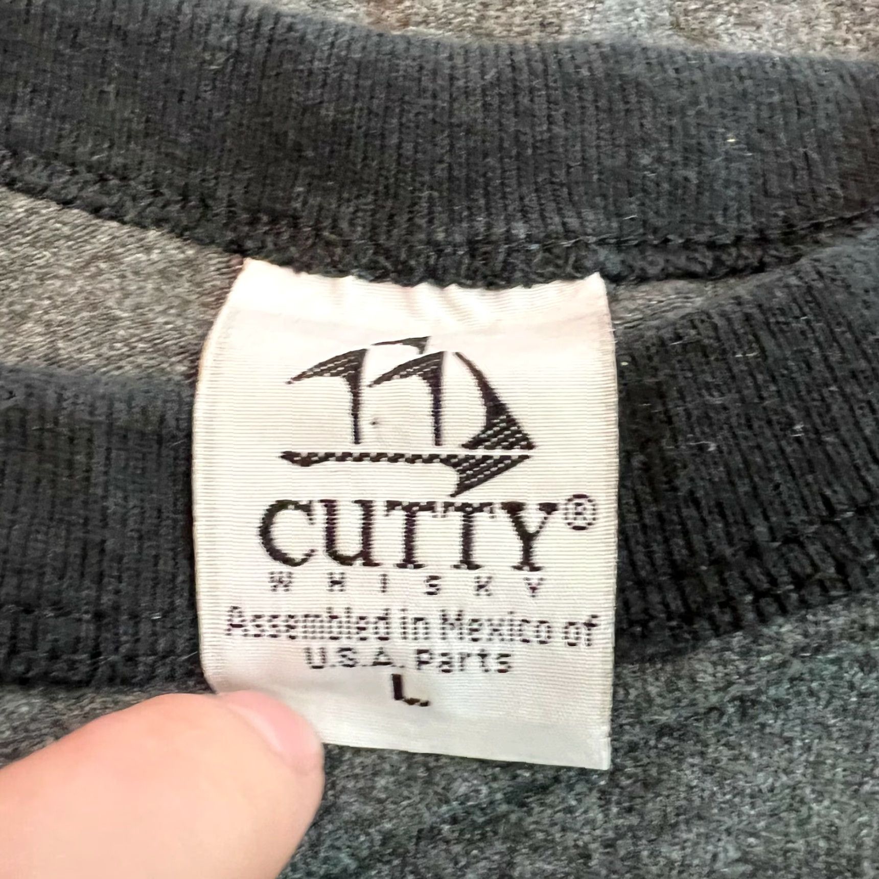 Vintage Cutty Whisky Mens Crew Neck T-Shirt Graphic Gray L Adult Regular Short Sleeve Casual 100% Cotton Size US L / EU 52-54 / 3 - 6 Thumbnail