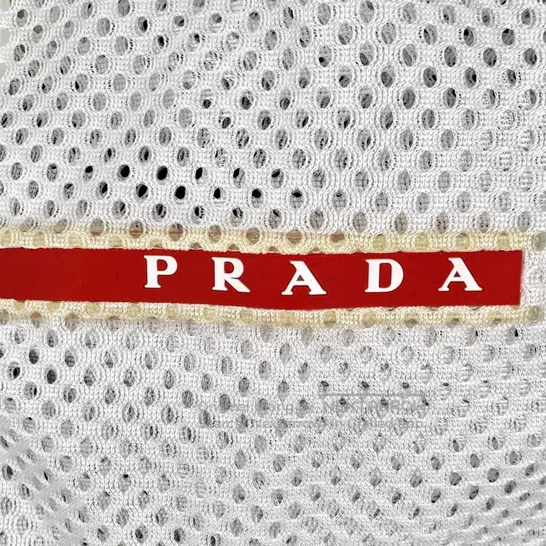 Prada Prada White logo red label lapel semi-zipper short sleeve Size US M / EU 48-50 / 2 - 5 Thumbnail