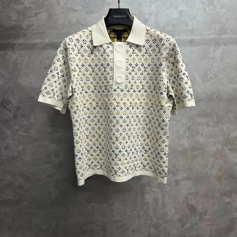Louis Vuitton Louis Vuitton White logo jacquard polo straight sleeves Size US M / EU 48-50 / 2 - 1 Thumbnail