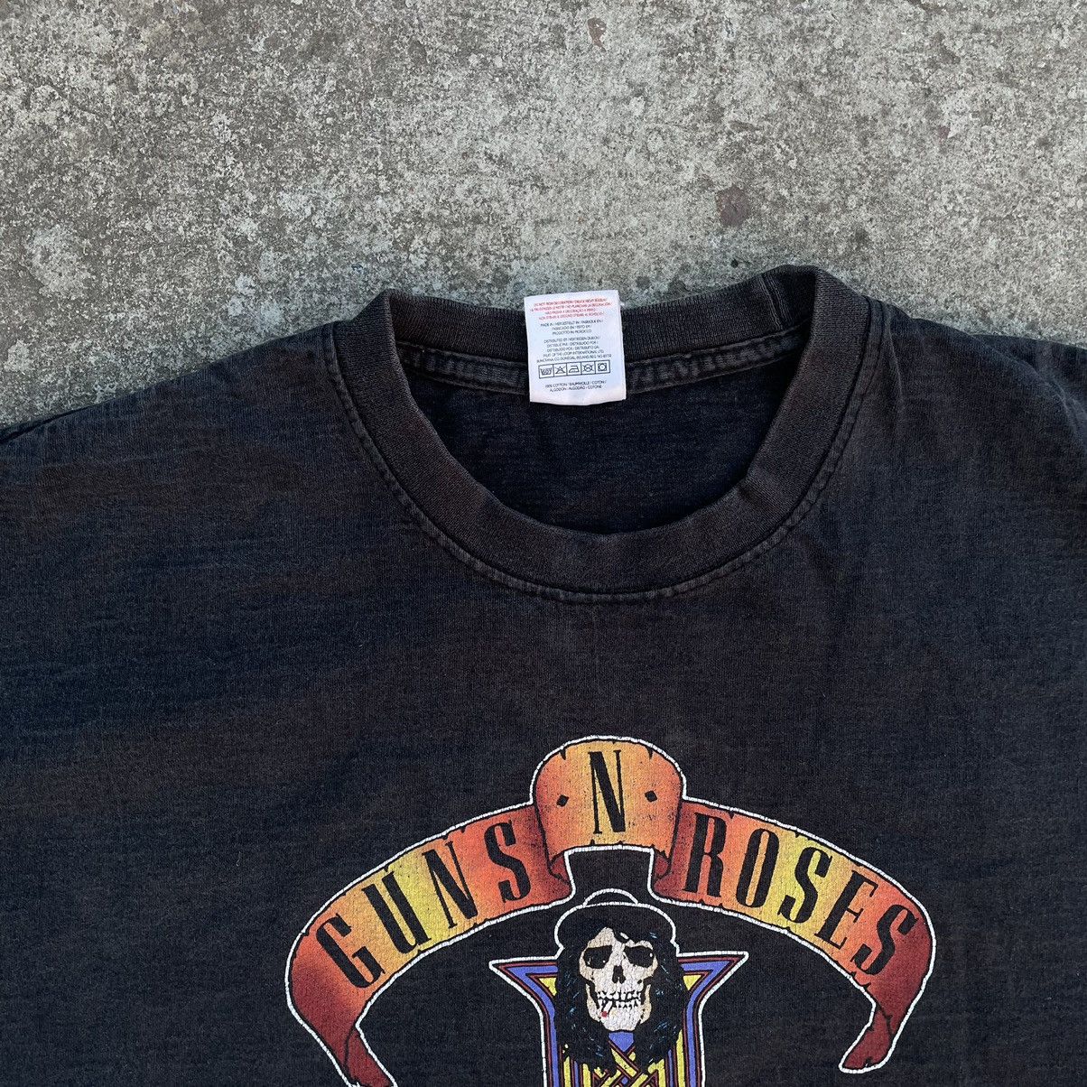 Vintage Vintage Guns N Roses T-shirts Band Tee Rock Y2K Tour 90s USA Size US L / EU 52-54 / 3 - 7 Thumbnail