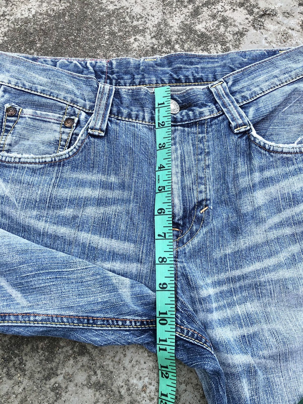Edwin FLARED VINTAGE EDWIN DISTRESSED DENIM Size US 31 - 10 Thumbnail