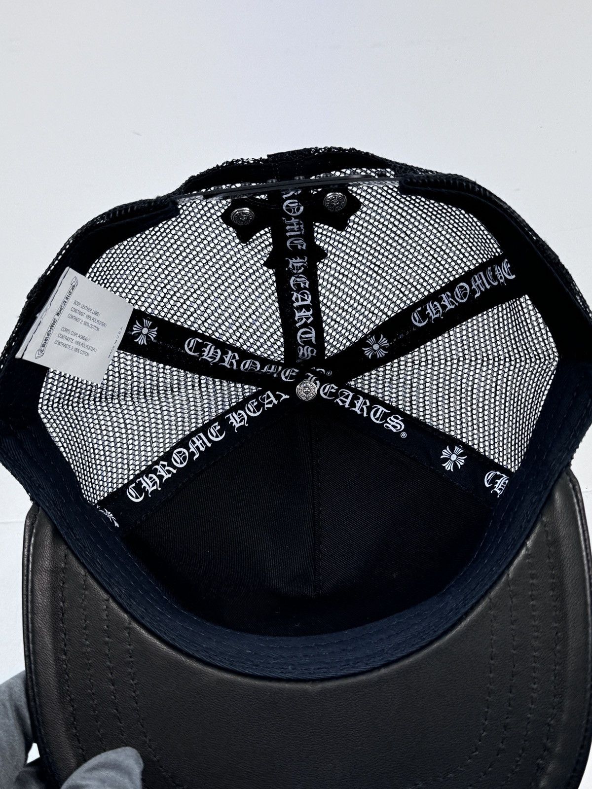 Chrome Hearts CROSS FLOODED LEATHER LOGO TRUCKER CAP Size ONE SIZE - 5 Thumbnail