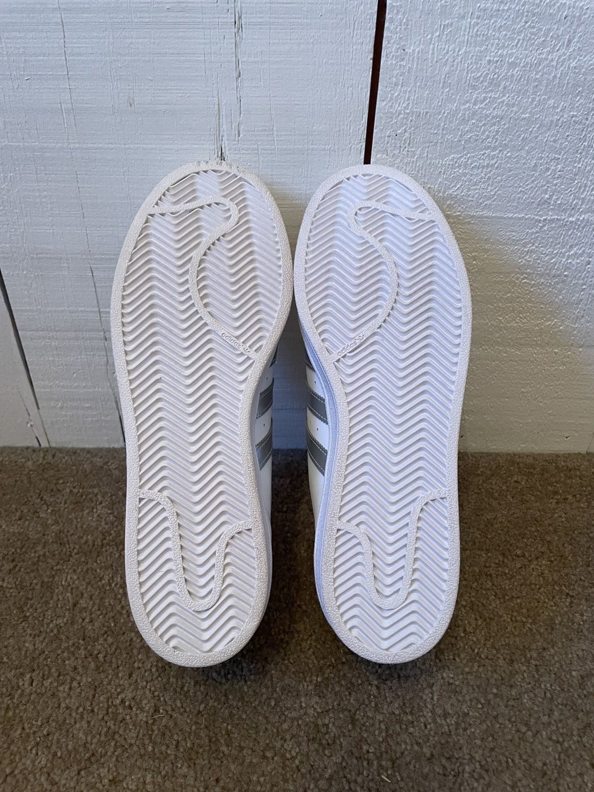 Adidas Adidas Superstars Size US 11 / EU 44 - 6 Thumbnail