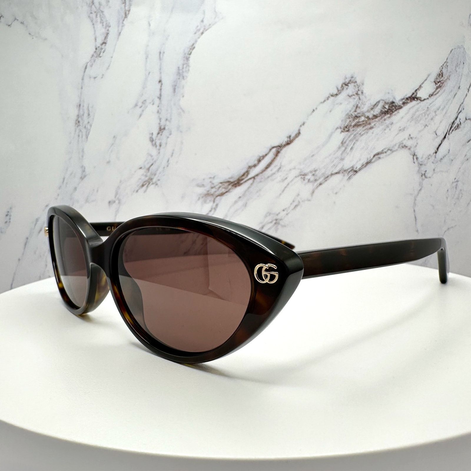 Gucci New GUCCI Sunglasses Brown Cat Eye Gold Metal Front GG Logo Size ONE SIZE - 20 Thumbnail