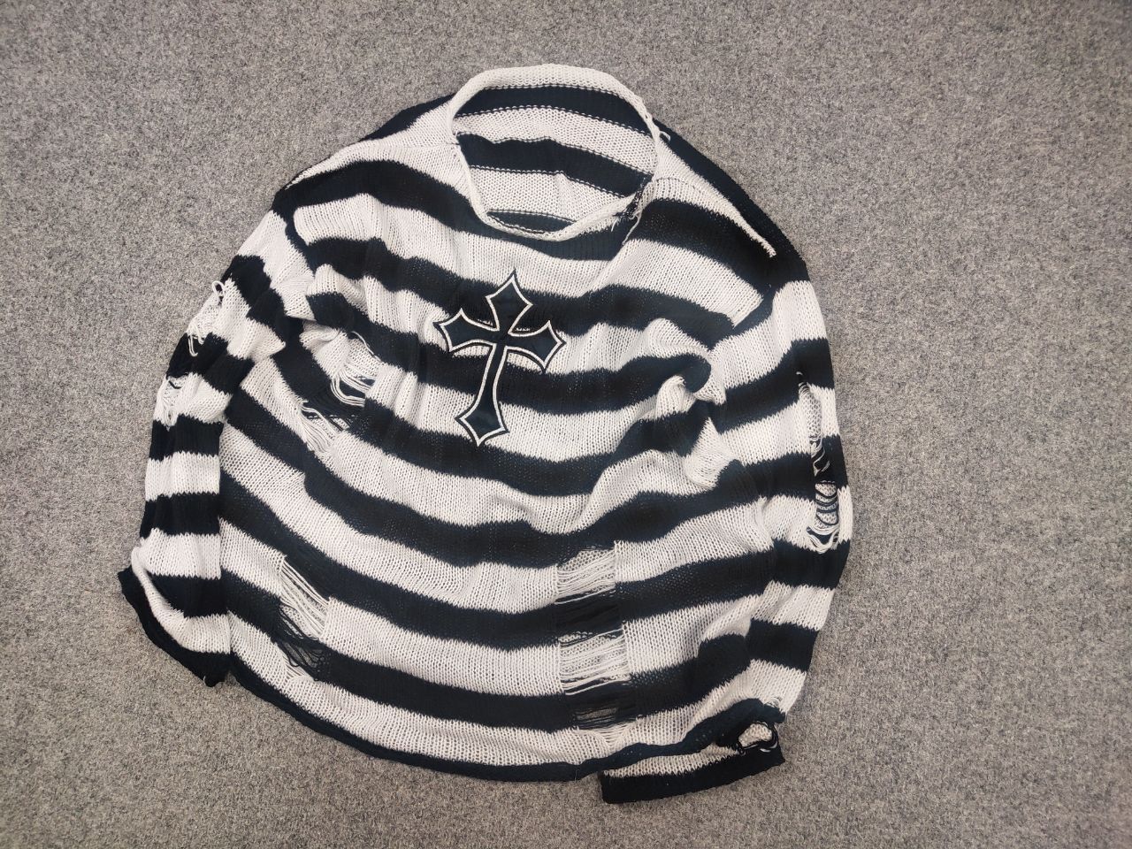 If Six Was Nine Vintage Punk Cros Y2K grunge Oversized knit Sweater Hysteric Size US XL / EU 56 / 4 - 4 Thumbnail