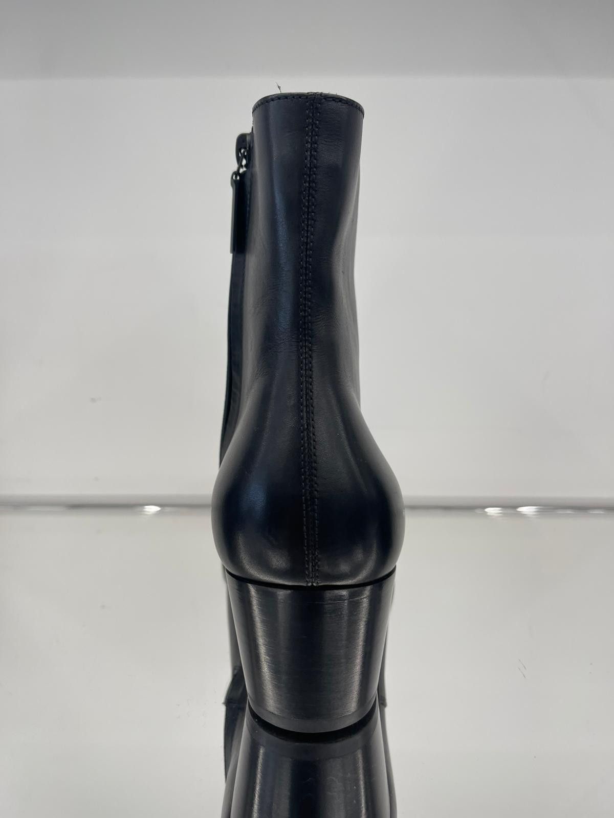 Saint Laurent Paris WYATT 60 ZIP BOOT MARRAKESH | Grailed