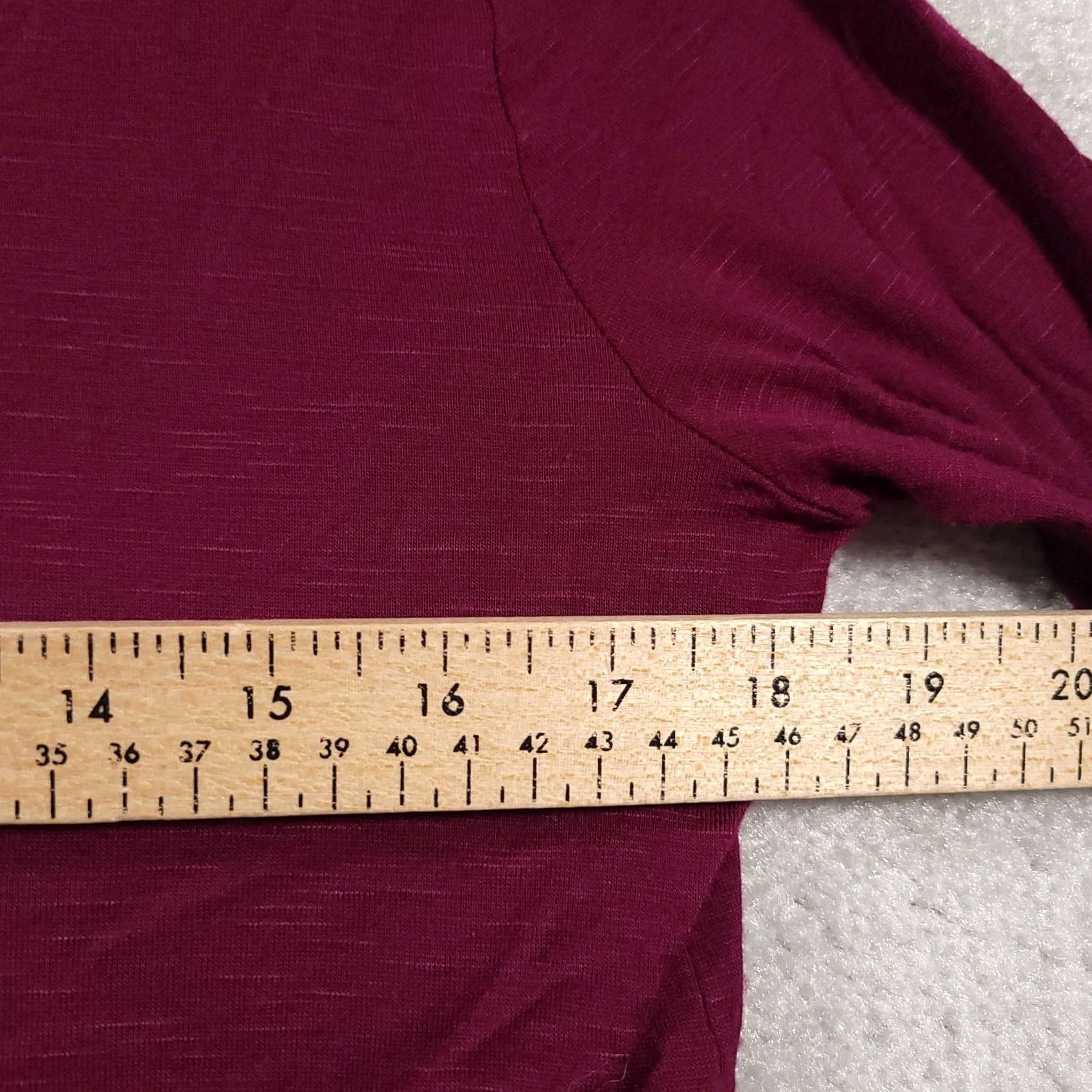 Old Navy Old Navy Burgundy Tunic Top Shirt Long Sleeve Womens Small Stretch Size S / US 4 / IT 40 - 4 Thumbnail