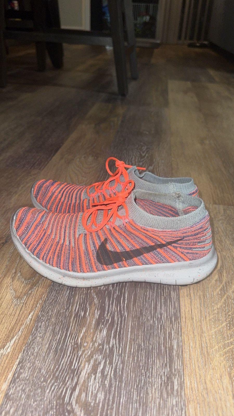Nike Nike Free RN Motion Flyknit Orange Size 5.5W Size US 5.5 / IT 35.5 - 3 Thumbnail