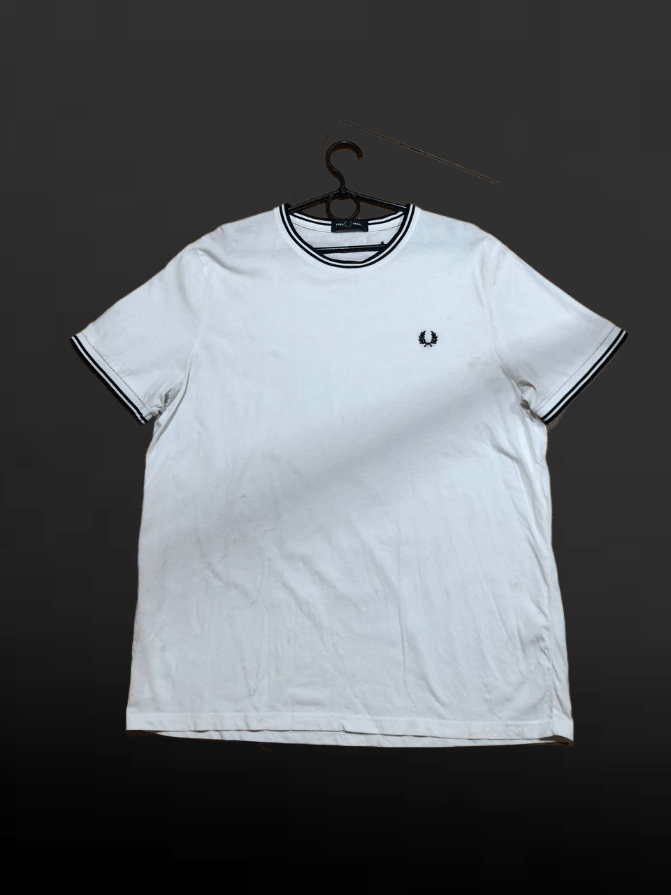Fred Perry Fred Perry Men's BASIC LOGO Twin Tipped T-Shirt Size US XL / EU 56 / 4 - 1 Thumbnail